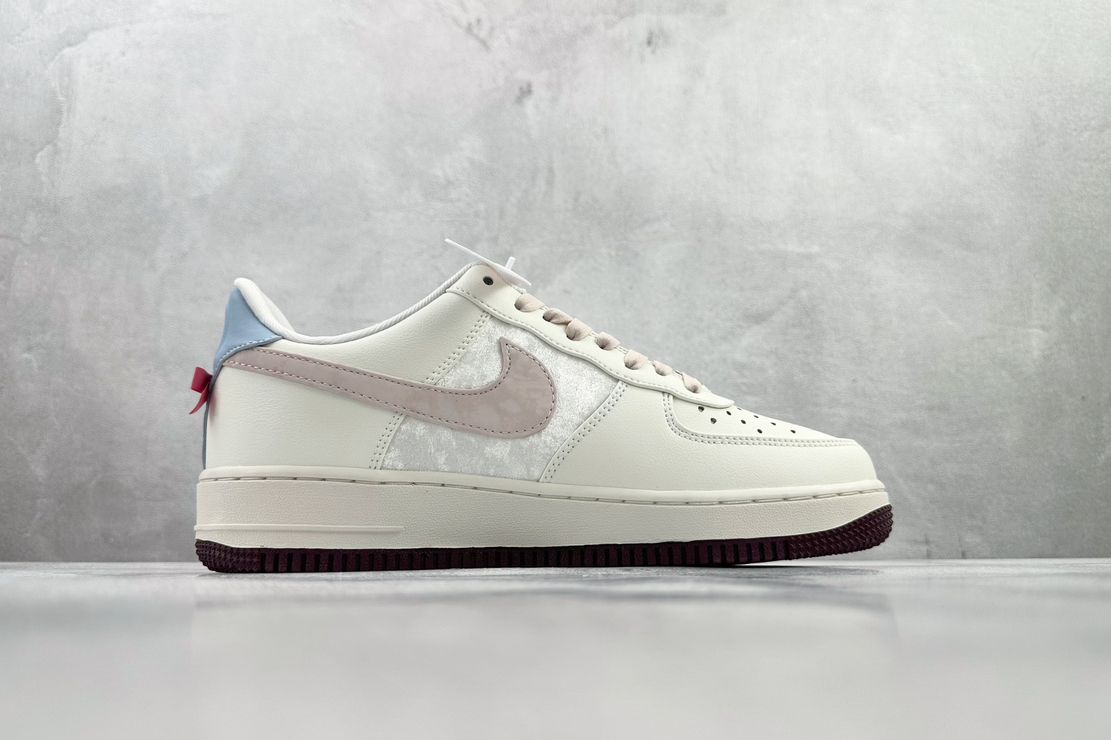 230 Nike Air Force 1 '07 ”Valentine’s Day” 情人节限定白粉色 IQ4937-161