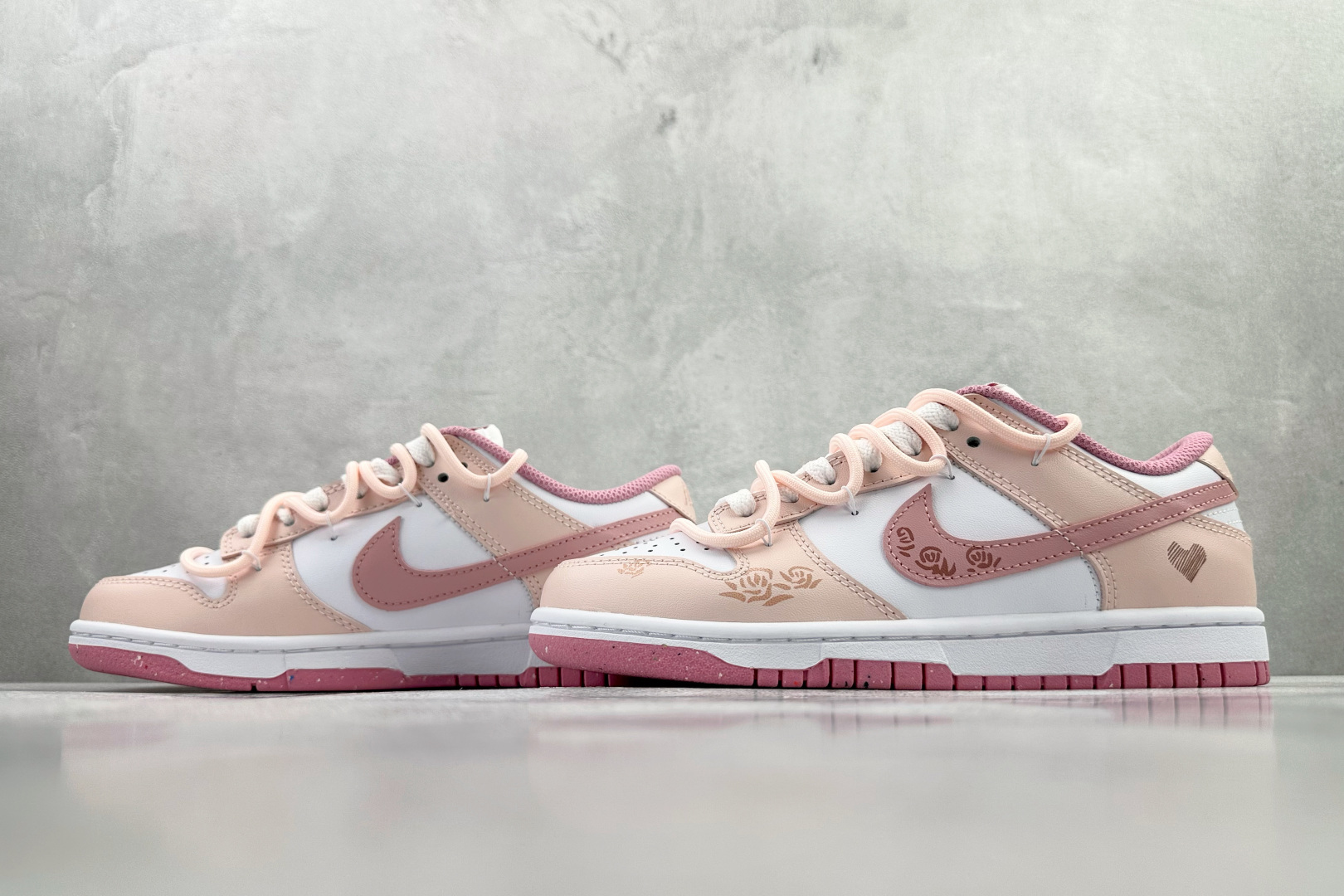 YC 【定制球鞋】Nike Dunk 蜜语玫瑰 粉白货号：DD1873 112尺码：35.5 36 36
