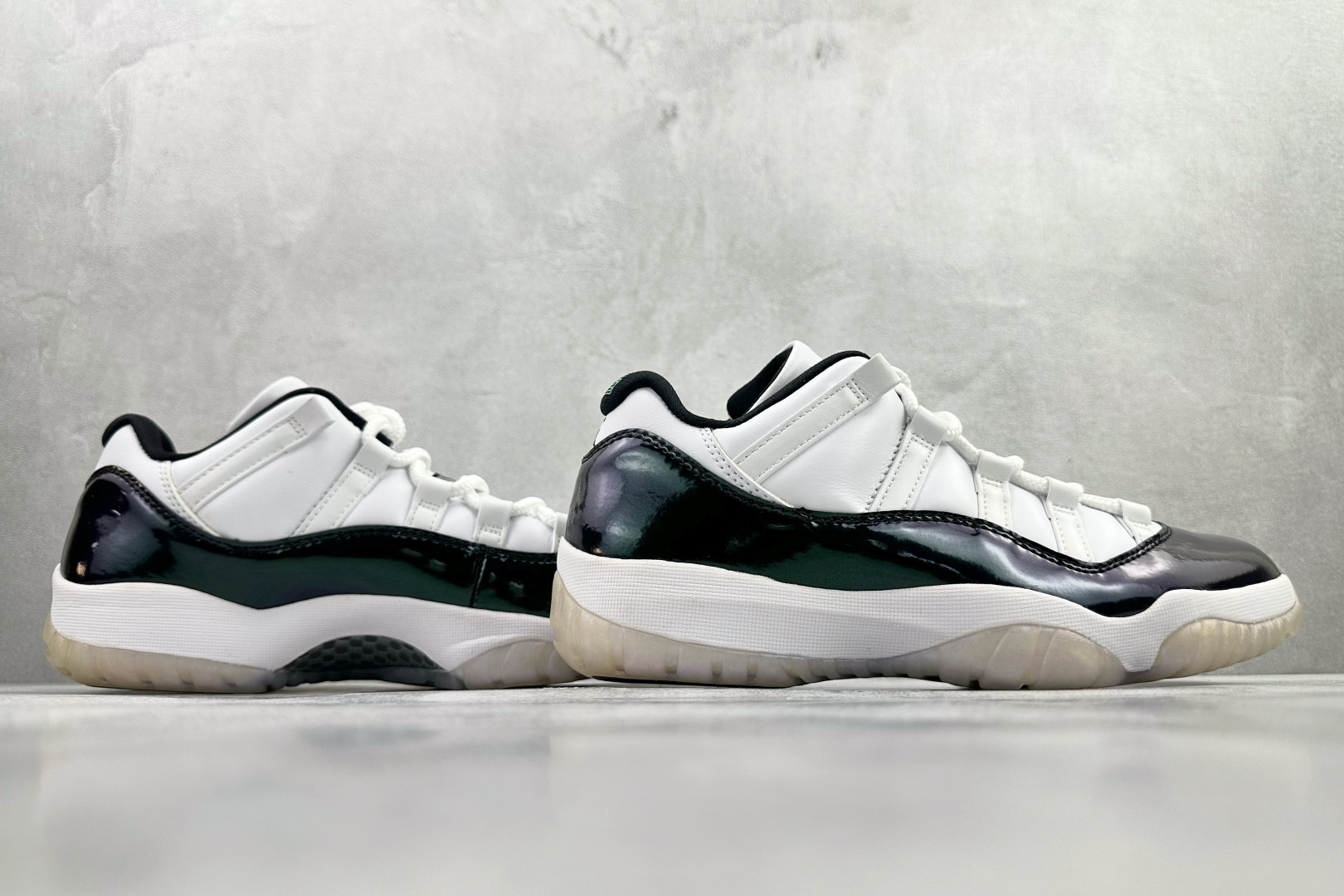 Jordan Air Jordan 11 easter low bg 变色龙 528896-145-Top High Quatity Cheap Sneakers Fashion Clothing Clothes Bags handbags Shoes of all Brand wholesale With The best Quality And Beautiful Price from China Factory Chinese suppliers wholesaler seller Jordan Air Jordan 11 easter low bg 变色龙 528896-145
