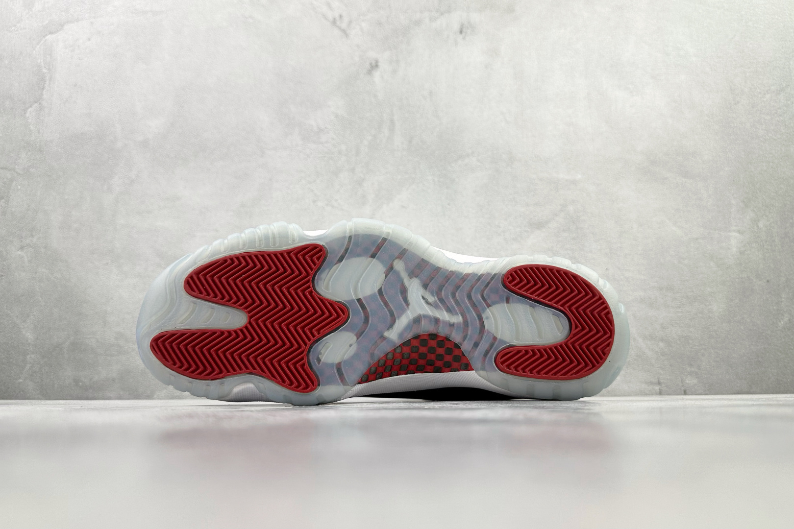 Jordan Air Jordan 11 Retro ”Varsity Red” 白红樱桃 CT8012-116