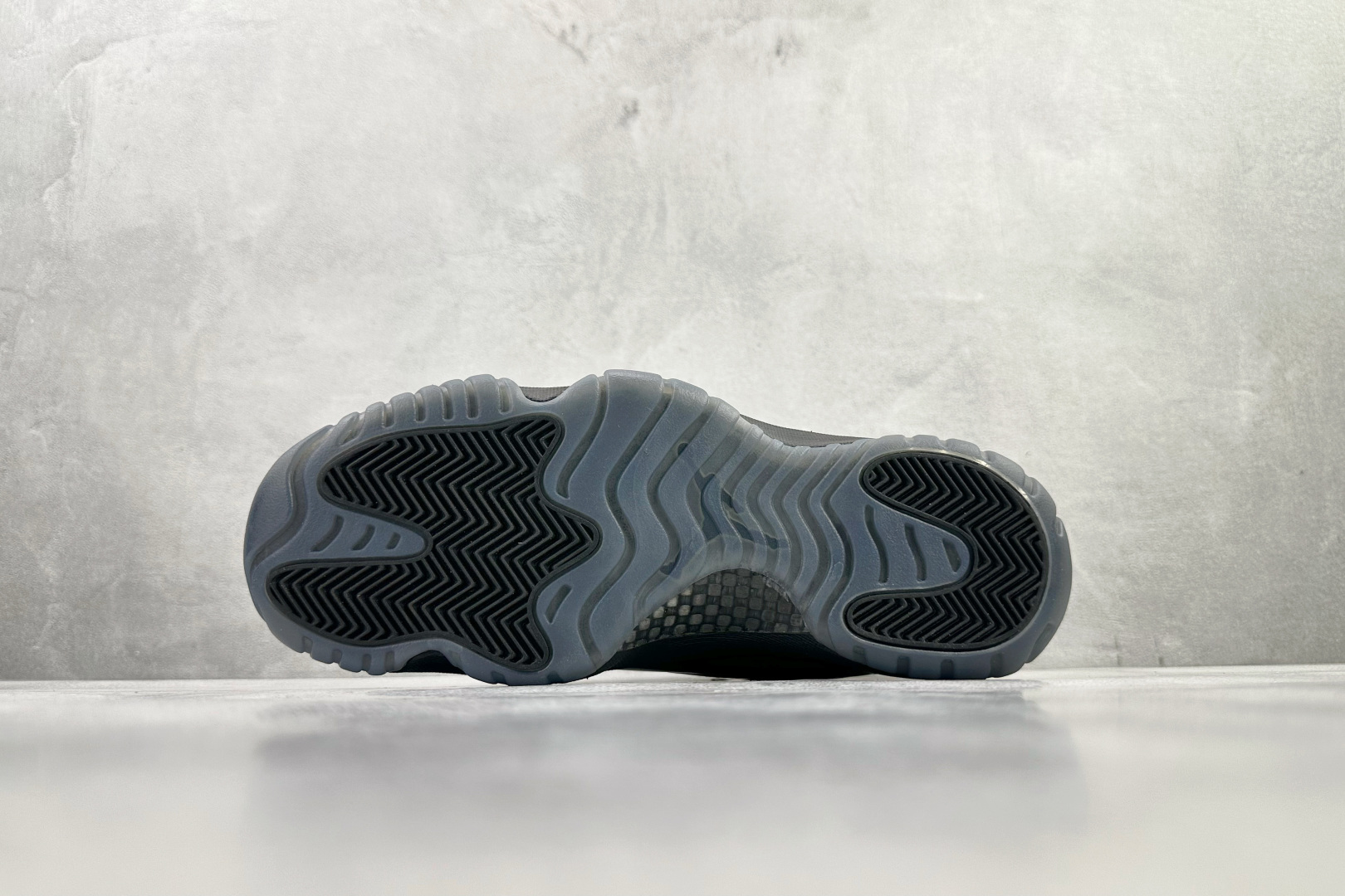 350 Jordan Air Jordan 11 retro cap and gown 黑武士 378037-005-Chinese UA Cheap High Quatity Brand Clothes Bags handbags Sneakers wholesale wholesaler seller from China Factory suppliers Fashion Clothing Shoes best Quality Beautiful Price 350 Jordan Air Jordan 11 retro cap and gown 黑武士 378037-005