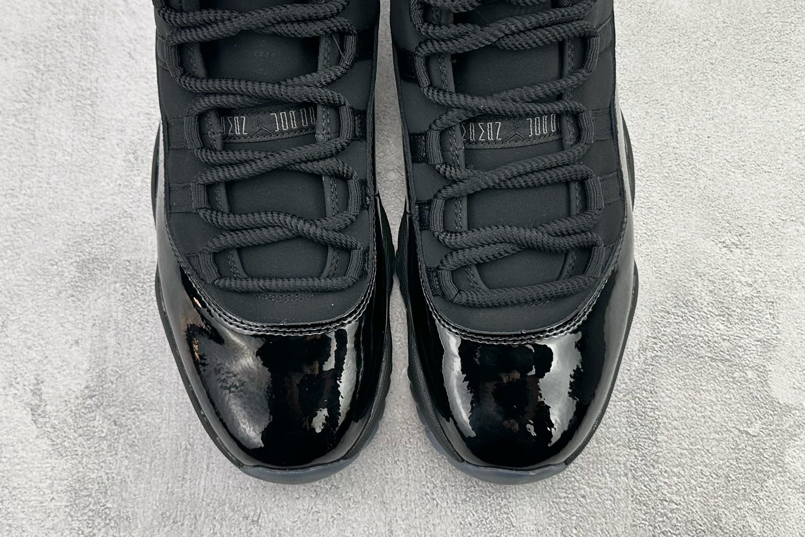 350 Jordan Air Jordan 11 retro cap and gown 黑武士 378037-005-Chinese UA Cheap High Quatity Brand Clothes Bags handbags Sneakers wholesale wholesaler seller from China Factory suppliers Fashion Clothing Shoes best Quality Beautiful Price 350 Jordan Air Jordan 11 retro cap and gown 黑武士 378037-005