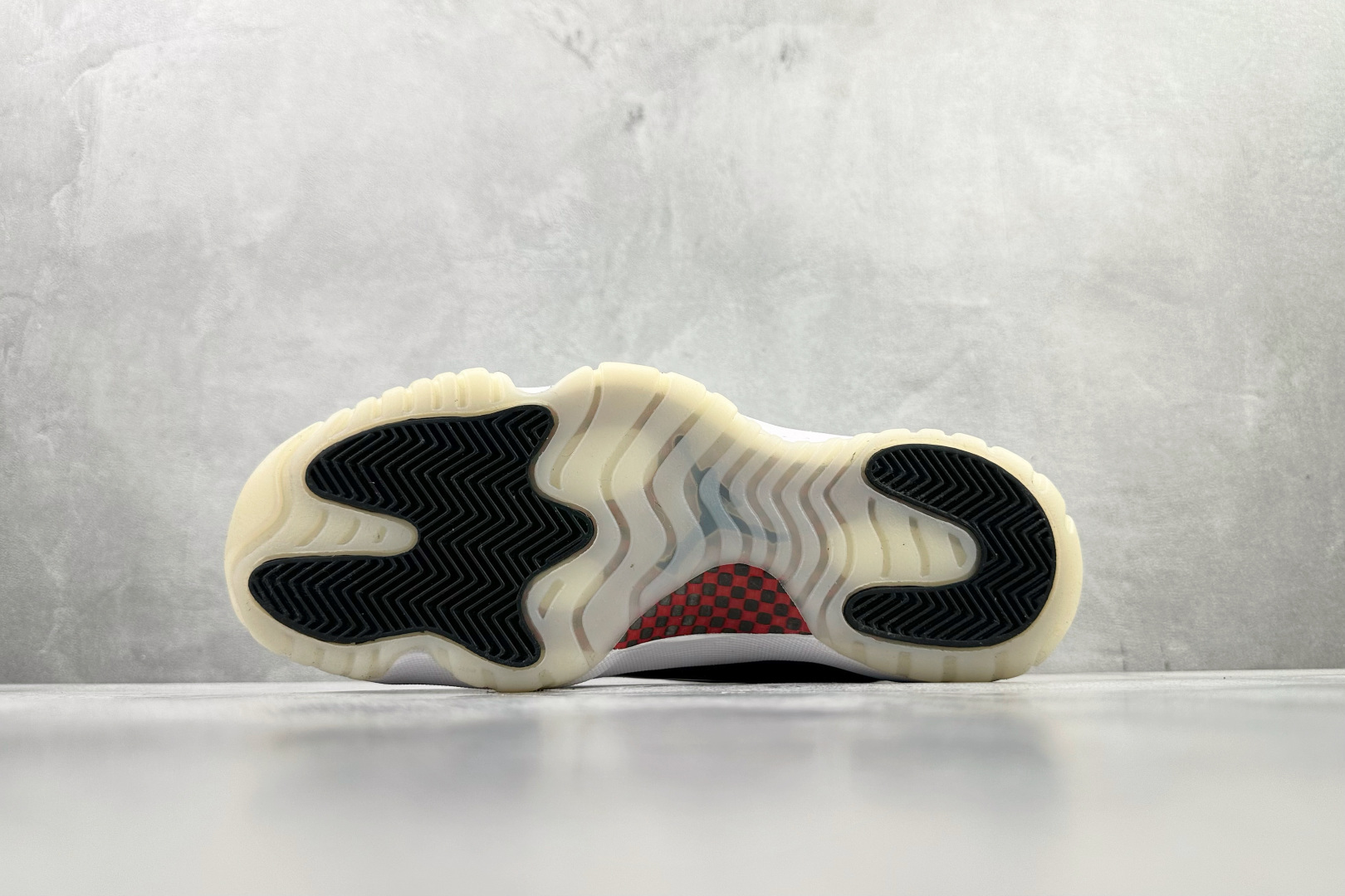 350 Jordan Air Jordan 11 暗黑 378037-002