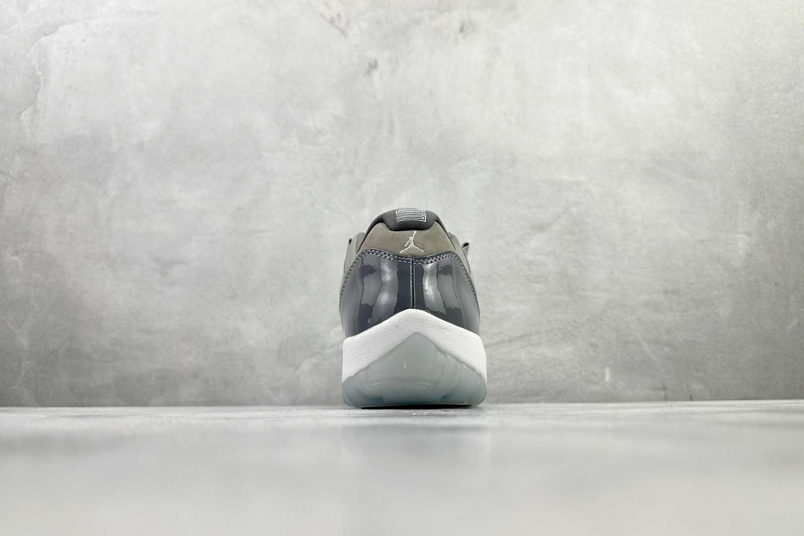Jordan Air Jordan 11 retro low cool grey 酷灰 528895-003-Top High Quatity Cheap Sneakers Fashion Clothing Clothes Bags handbags Shoes of all Brand wholesale With The best Quality And Beautiful Price from China Factory Chinese suppliers wholesaler seller Jordan Air Jordan 11 retro low cool grey 酷灰 528895-003