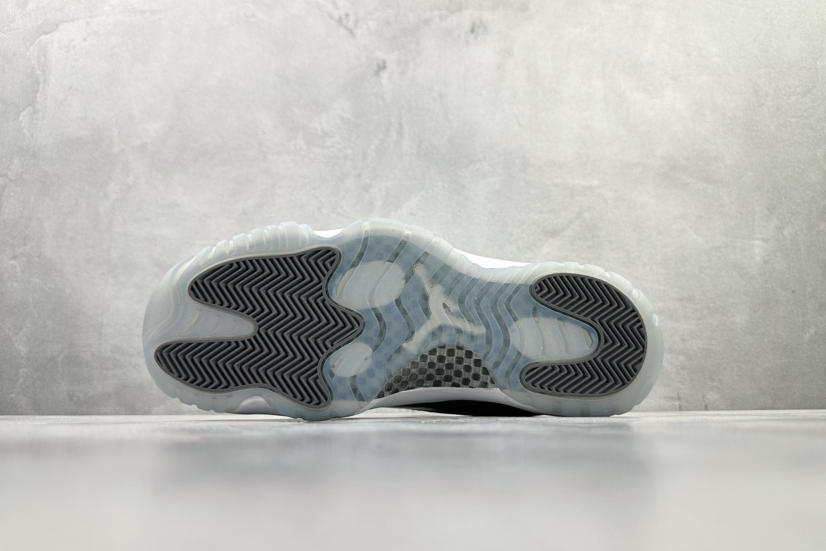 Jordan Air Jordan 11 retro low cool grey 酷灰 528895-003-Top High Quatity Cheap Sneakers Fashion Clothing Clothes Bags handbags Shoes of all Brand wholesale With The best Quality And Beautiful Price from China Factory Chinese suppliers wholesaler seller Jordan Air Jordan 11 retro low cool grey 酷灰 528895-003
