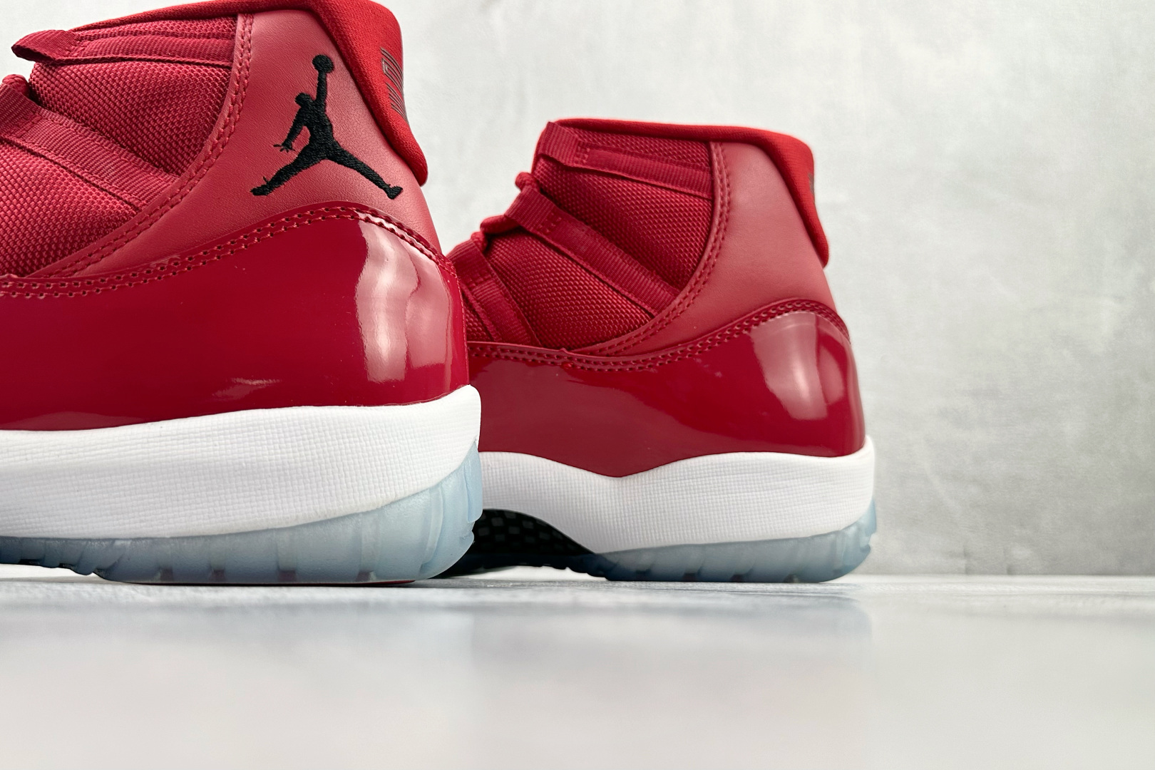 Jordan Air Jordan 11 retro win like 96 OG款 红白 378037-623-Top High Quatity Cheap Sneakers Fashion Clothing Clothes Bags handbags Shoes of all Brand wholesale With The best Quality And Beautiful Price from China Factory Chinese suppliers wholesaler seller Jordan Air Jordan 11 retro win like 96 OG款 红白 378037-623