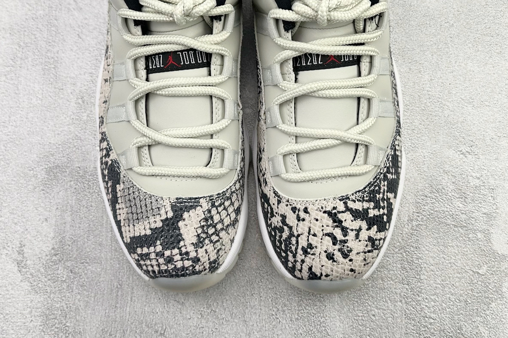 Jordan Air Jordan 11 Low Snakeskin Light Bone OG款 白色 CD6847-002-Top High Quatity Cheap Sneakers Fashion Clothing Clothes Bags handbags Shoes of all Brand wholesale With The best Quality And Beautiful Price from China Factory Chinese suppliers wholesaler seller Jordan Air Jordan 11 Low Snakeskin Light Bone OG款 白色 CD6847-002