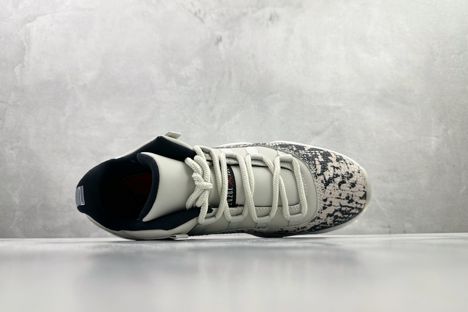 Jordan Air Jordan 11 Low Snakeskin Light Bone OG款 白色 CD6847-002-Top High Quatity Cheap Sneakers Fashion Clothing Clothes Bags handbags Shoes of all Brand wholesale With The best Quality And Beautiful Price from China Factory Chinese suppliers wholesaler seller Jordan Air Jordan 11 Low Snakeskin Light Bone OG款 白色 CD6847-002