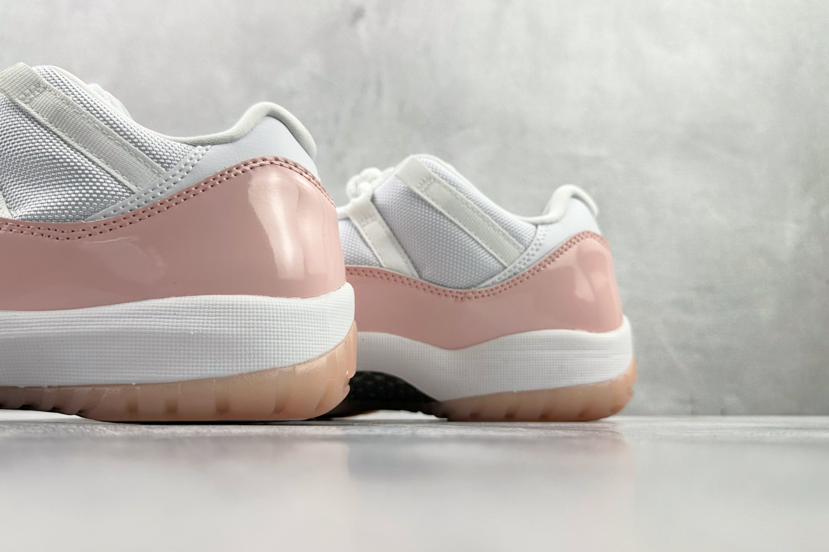 Jordan Air Jordan 11 Low WMNS 粉色 AH7860-160-Top High Quatity Cheap Sneakers Fashion Clothing Clothes Bags handbags Shoes of all Brand wholesale With The best Quality And Beautiful Price from China Factory Chinese suppliers wholesaler seller Jordan Air Jordan 11 Low WMNS 粉色 AH7860-160
