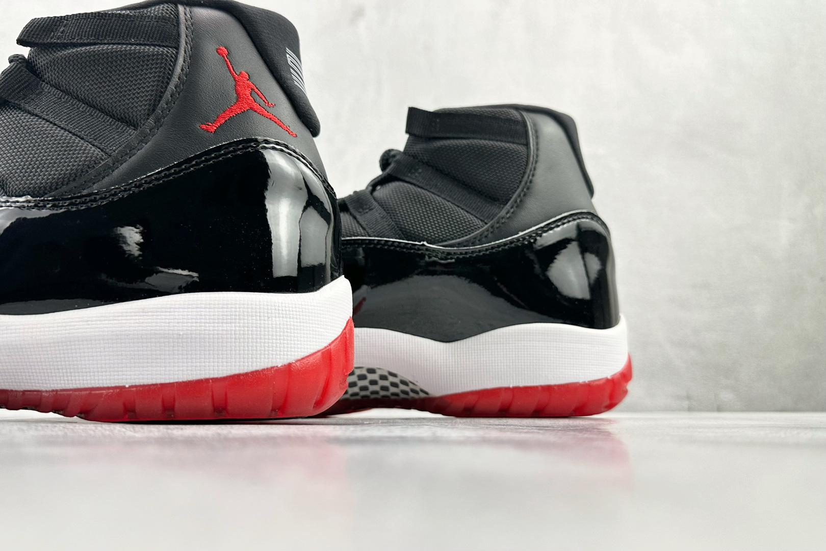 Jordan Air Jordan 11 bred 黑红白 378037-061-Top High Quatity Cheap Sneakers Fashion Clothing Clothes Bags handbags Shoes of all Brand wholesale With The best Quality And Beautiful Price from China Factory Chinese suppliers wholesaler seller Jordan Air Jordan 11 bred 黑红白 378037-061