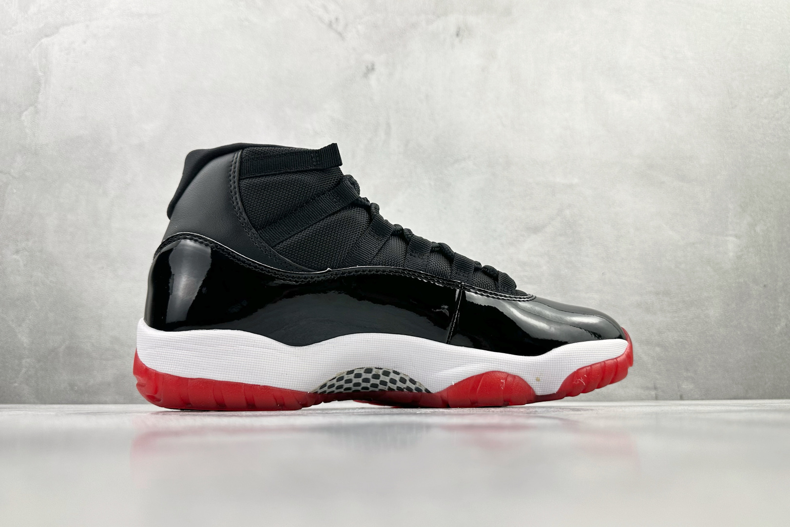Jordan Air Jordan 11 bred 黑红白 378037-061-Top High Quatity Cheap Sneakers Fashion Clothing Clothes Bags handbags Shoes of all Brand wholesale With The best Quality And Beautiful Price from China Factory Chinese suppliers wholesaler seller Jordan Air Jordan 11 bred 黑红白 378037-061