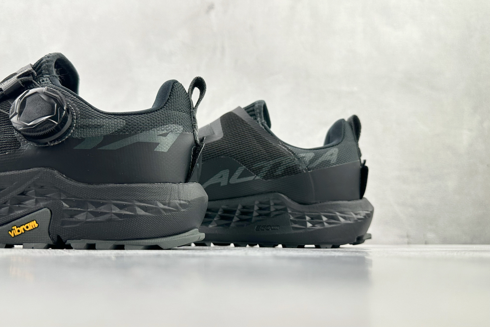 平台专供 Altra TIMP 5 BOA 黑色 AL0A85Q-Top High Quatity Cheap Sneakers Fashion Clothing Clothes Bags handbags Shoes of all Brand wholesale With The best Quality And Beautiful Price from China Factory Chinese suppliers wholesaler seller 平台专供 Altra TIMP 5 BOA 黑色 AL0A85Q