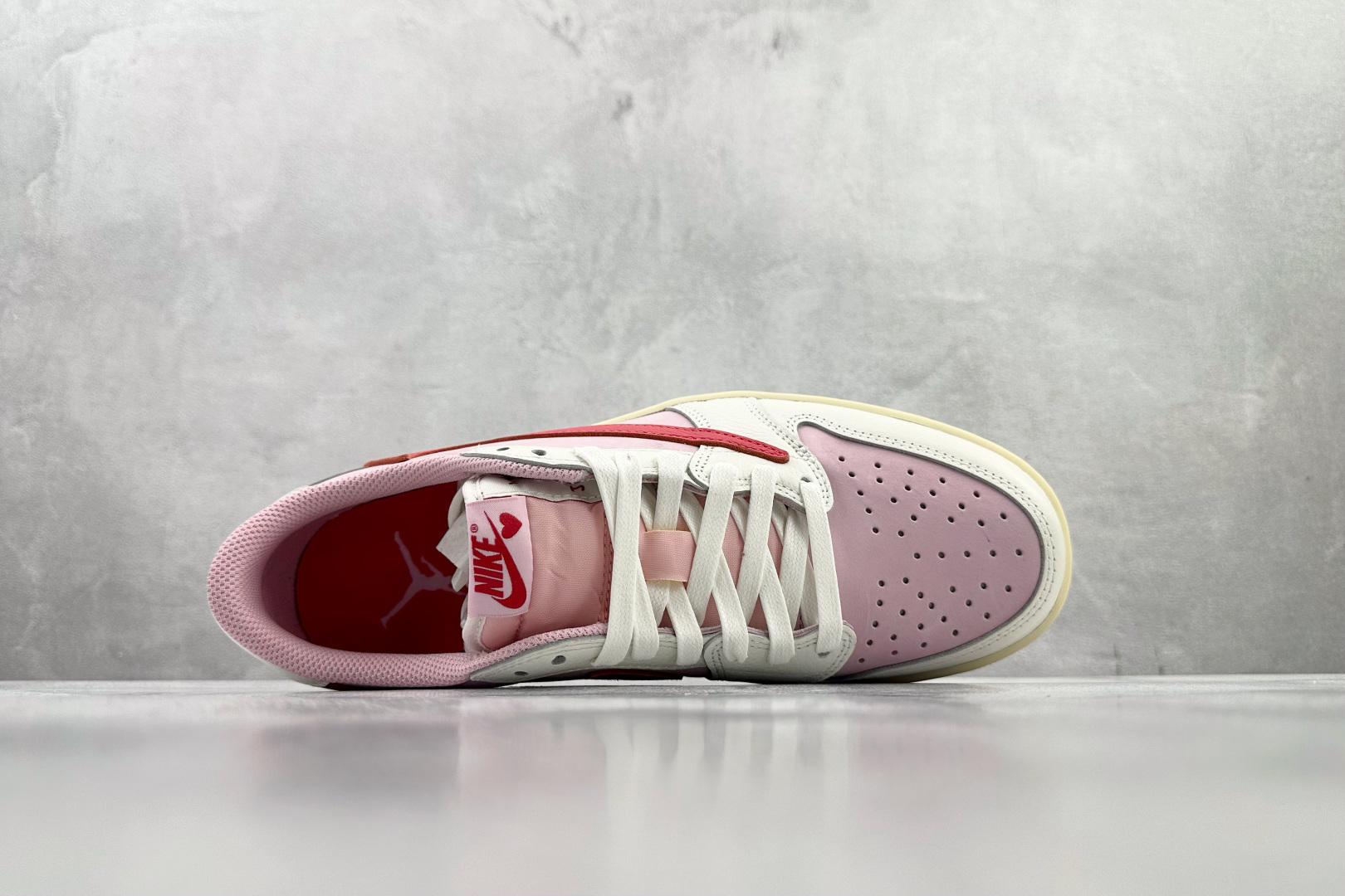 FK 外贸指定认可版本 Travis Scott x Jordan Air Jordan 1 倒钩 白粉