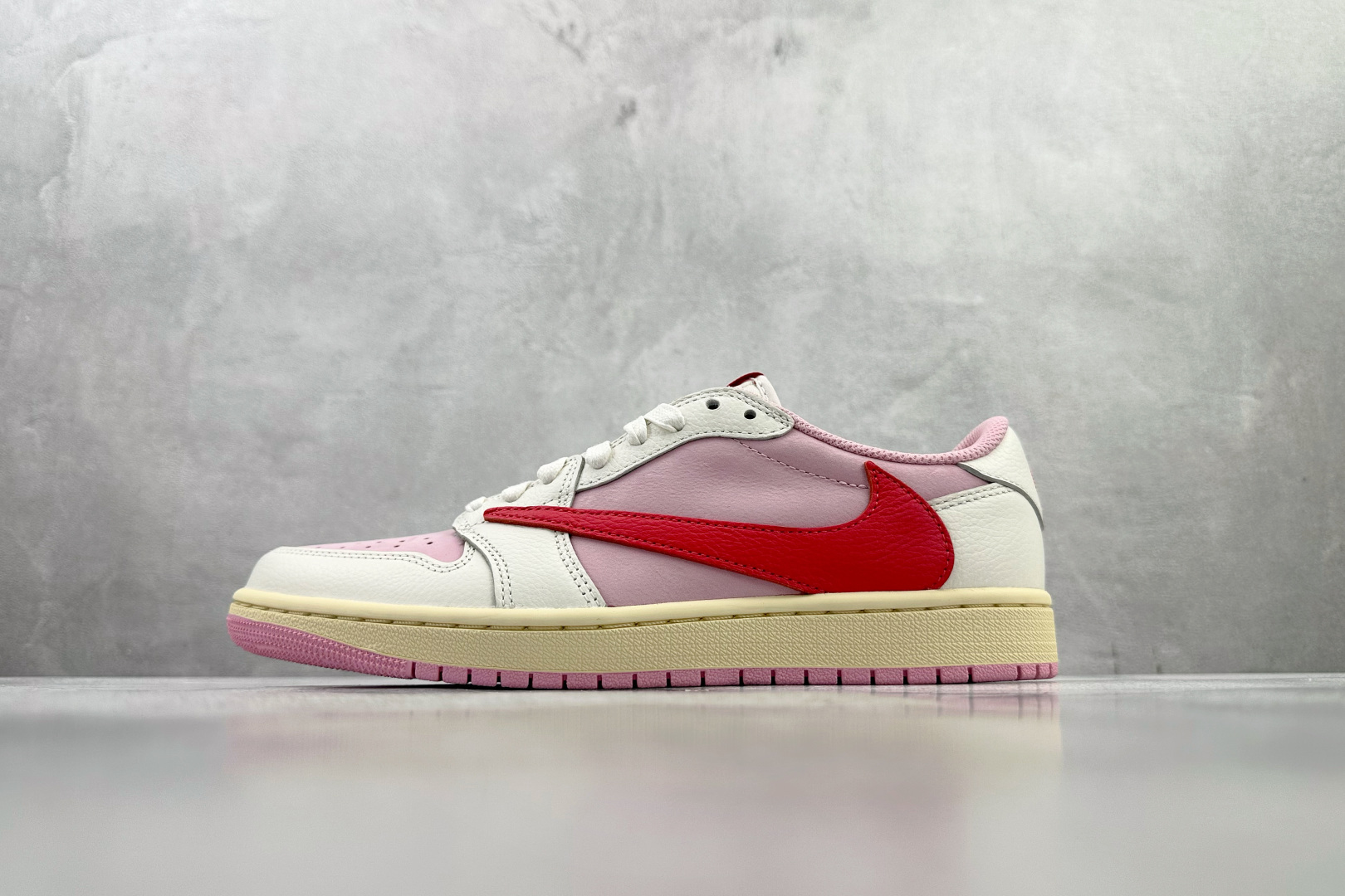 FK 外贸指定认可版本 Travis Scott x Jordan Air Jordan 1 倒钩 白粉