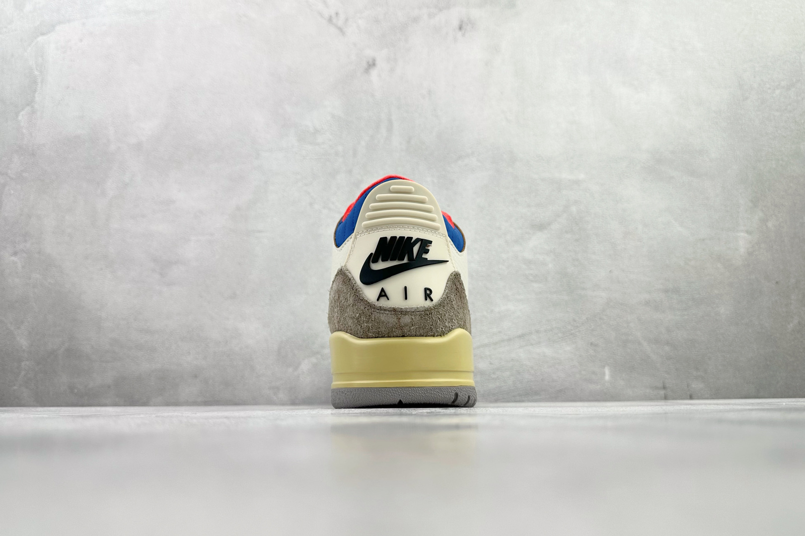 XP 平台专供 Jordan Air Jordan 3 RETRO OG SP “White/Sport