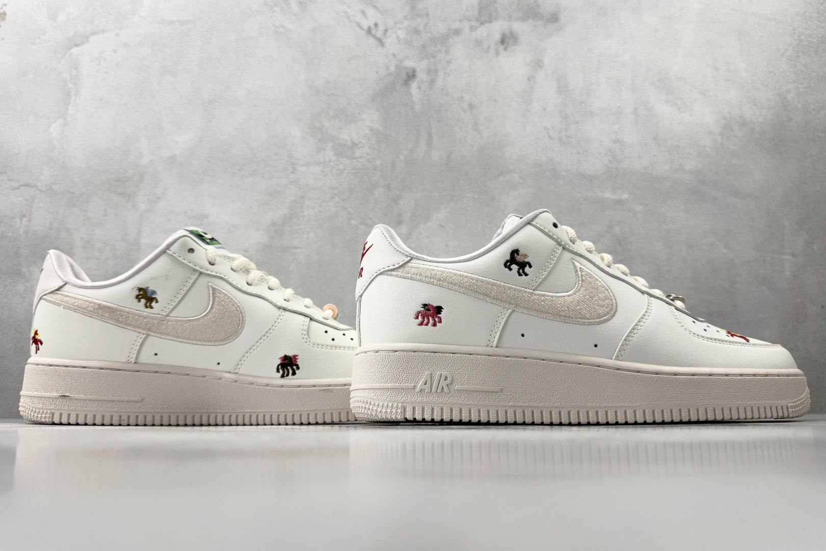 口碑之作 Nike Air Force 1 '07 马年限定 CNY新年款 脱缰系列 白色 IQ1143-100 口碑之作 Nike Air Force 1 '07 马年限定 CNY新年款 脱缰系列 白色 IQ1143-100