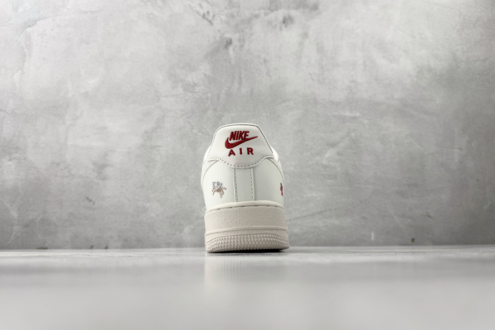 口碑之作 Nike Air Force 1 '07 马年限定 CNY新年款 脱缰系列 白色 IQ1143-100 口碑之作 Nike Air Force 1 '07 马年限定 CNY新年款 脱缰系列 白色 IQ1143-100