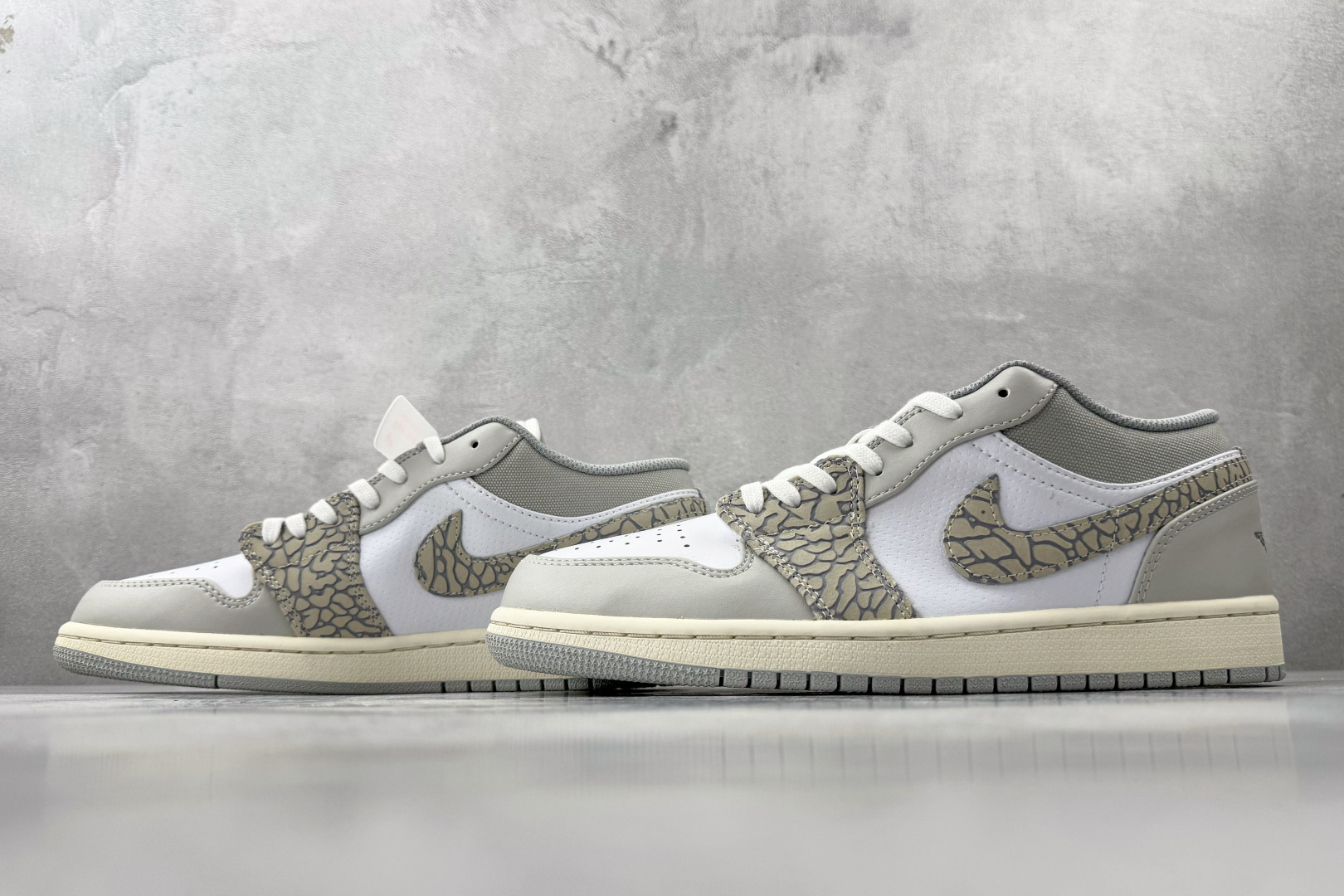 平台爆款 Jordan Air Jordan 1 low p”elephant print” 爆裂纹 白灰 DH4269-100