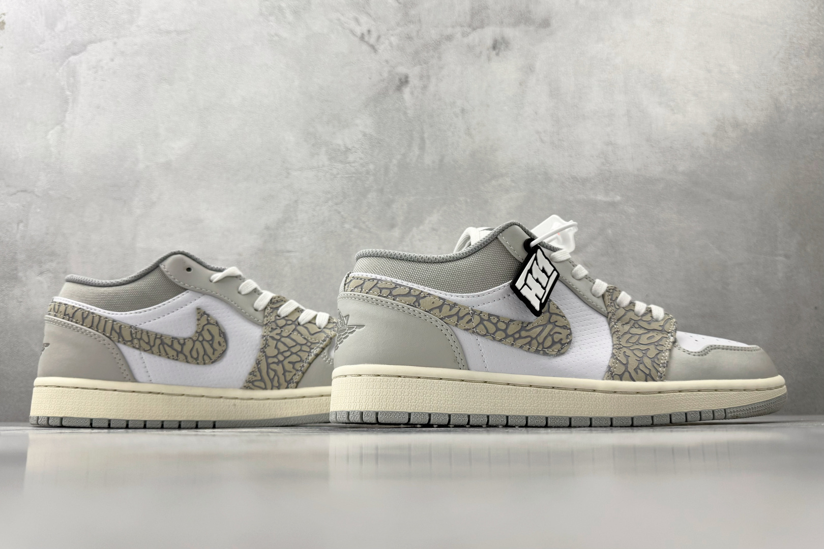 平台爆款 Jordan Air Jordan 1 low p”elephant print” 爆裂纹 白灰 DH4269-100