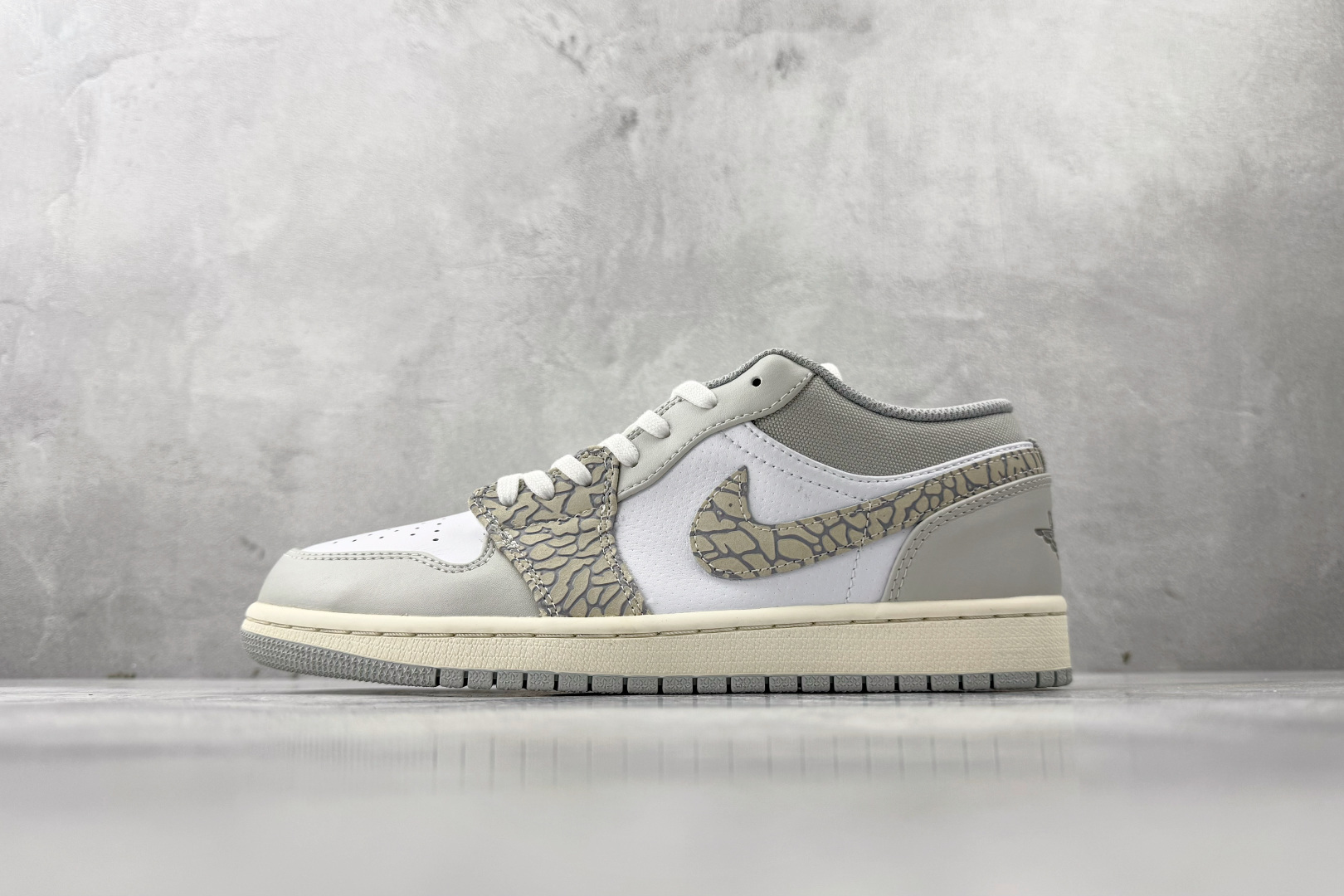 平台爆款 Jordan Air Jordan 1 low p”elephant print” 爆裂纹 白灰 DH4269-100