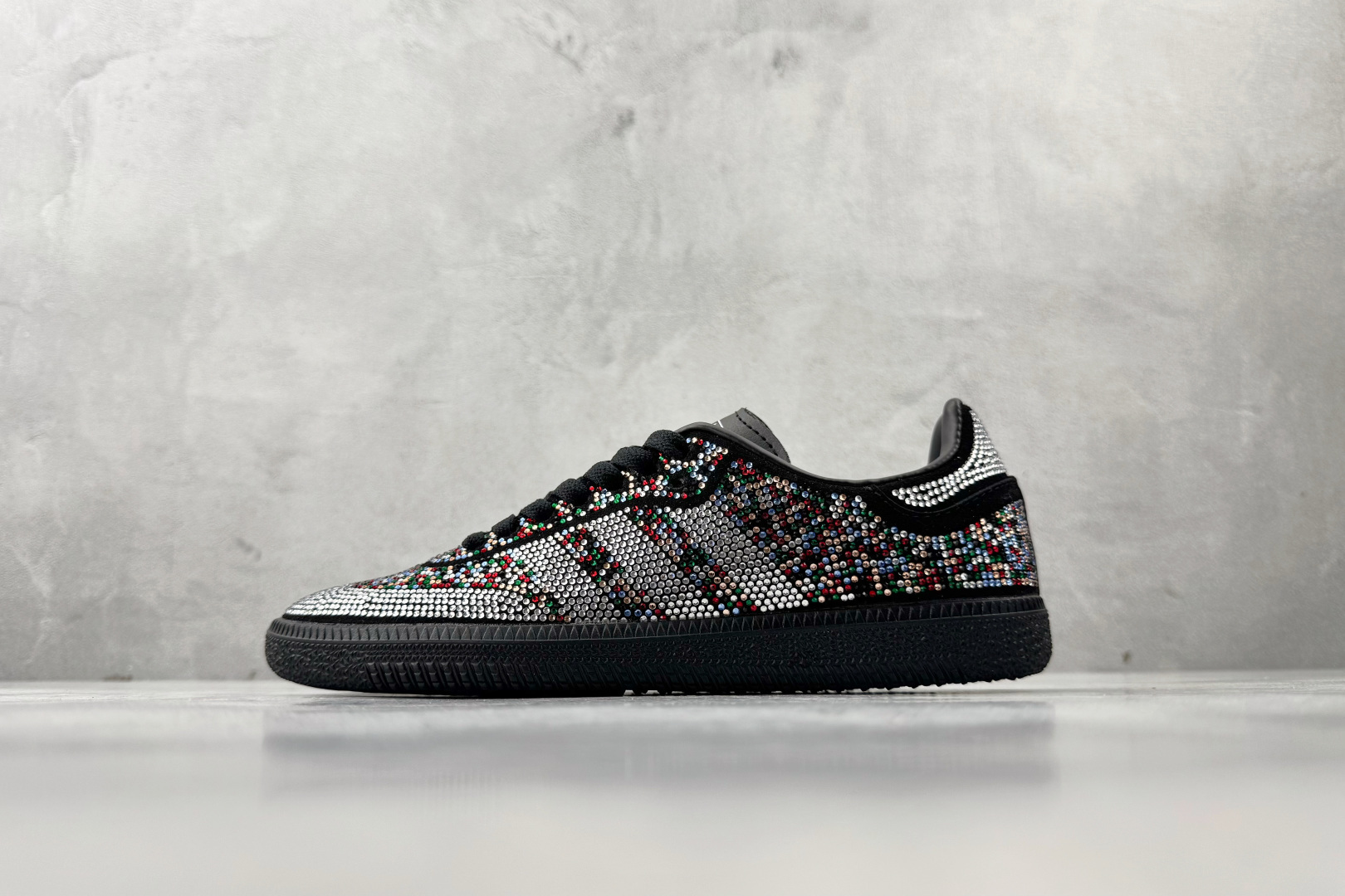 出口订单 adidas originals SAMBA 黑色 KJ2510 出口订单 adidas originals SAMBA 黑色 KJ2510