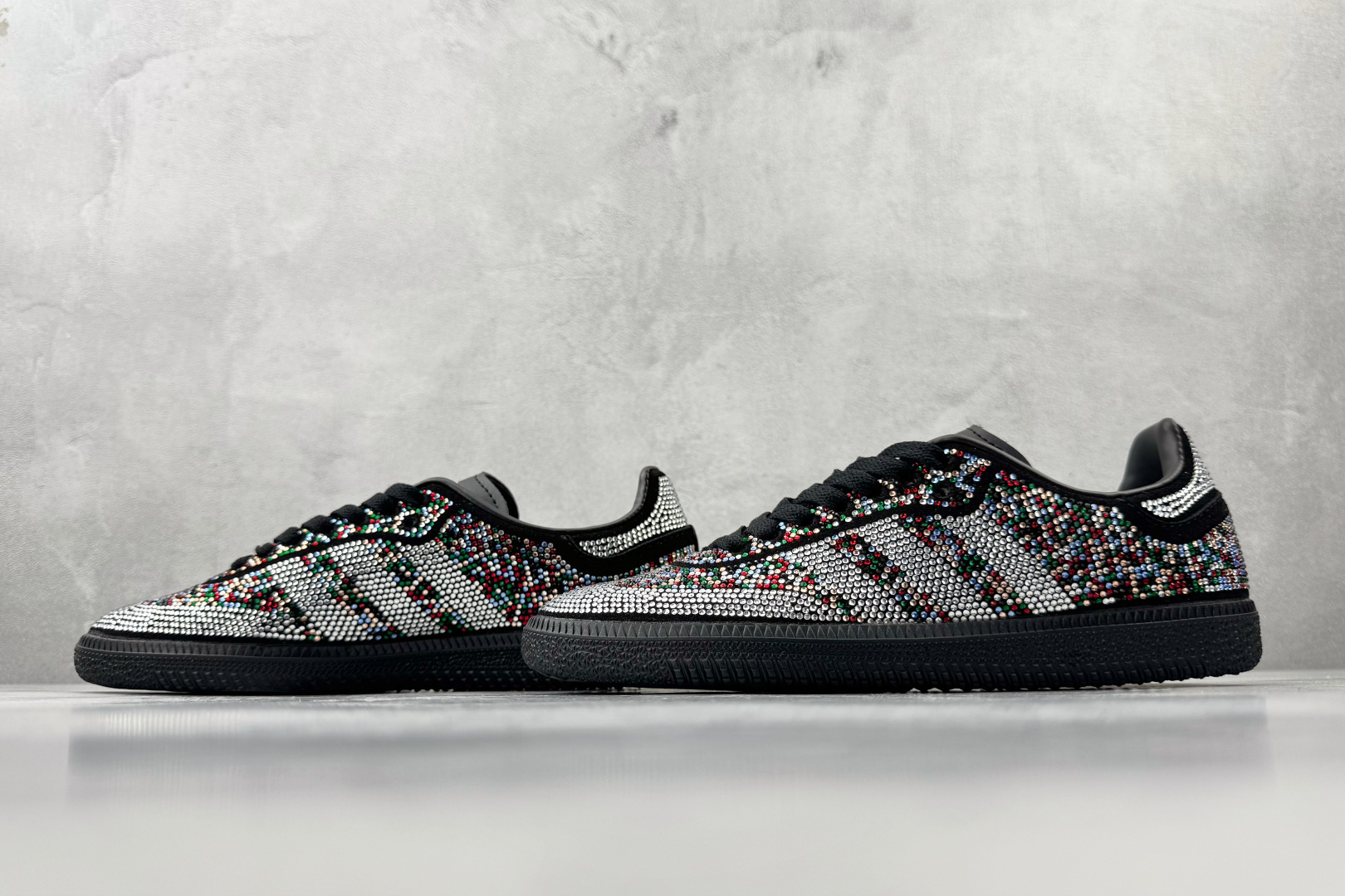 出口订单 adidas originals SAMBA 黑色 KJ2510 出口订单 adidas originals SAMBA 黑色 KJ2510