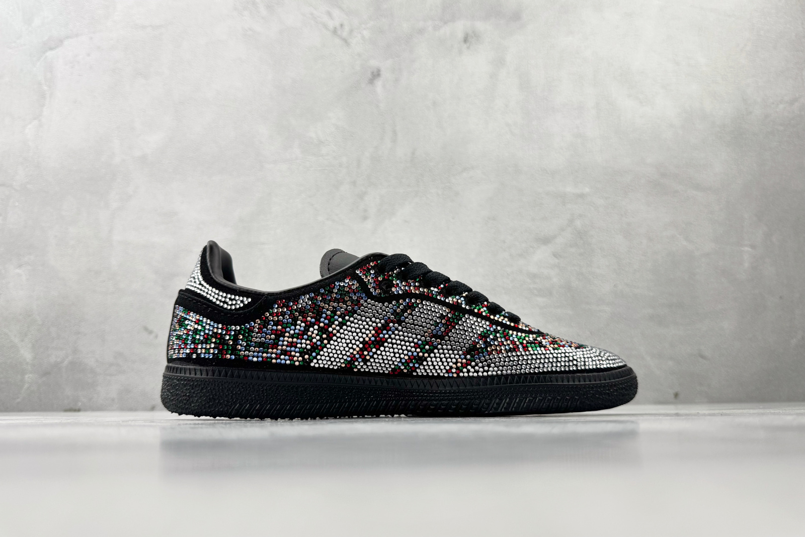 出口订单 adidas originals SAMBA 黑色 KJ2510 出口订单 adidas originals SAMBA 黑色 KJ2510
