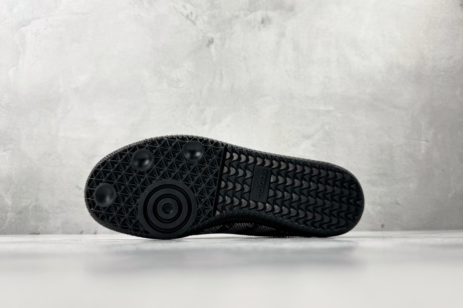 出口订单 adidas originals SAMBA 黑色 KJ2510 出口订单 adidas originals SAMBA 黑色 KJ2510