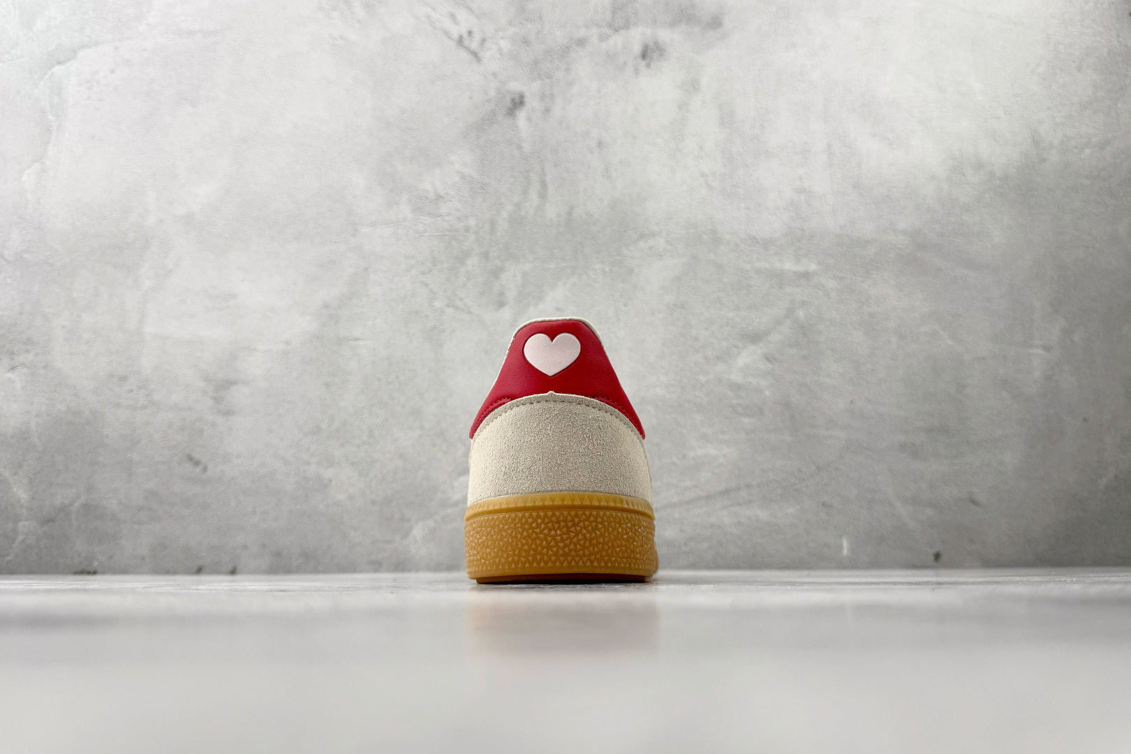 出口订单 adidas originals HANDBALL SPEZIAL 米色 KH9044 出口订单 adidas originals HANDBALL SPEZIAL 米色 KH9044