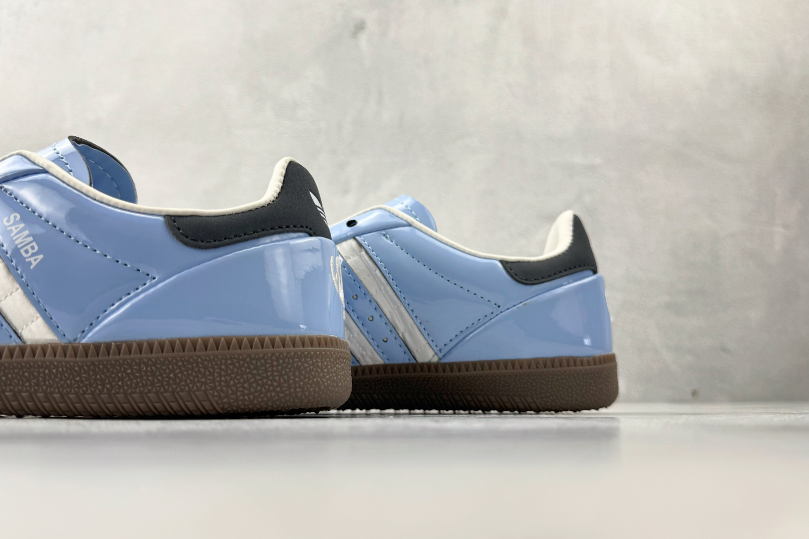 出口订单 adidas originals Samba JP 情人节限定 蓝色 KJ7302 出口订单 adidas originals Samba JP 情人节限定 蓝色 KJ7302