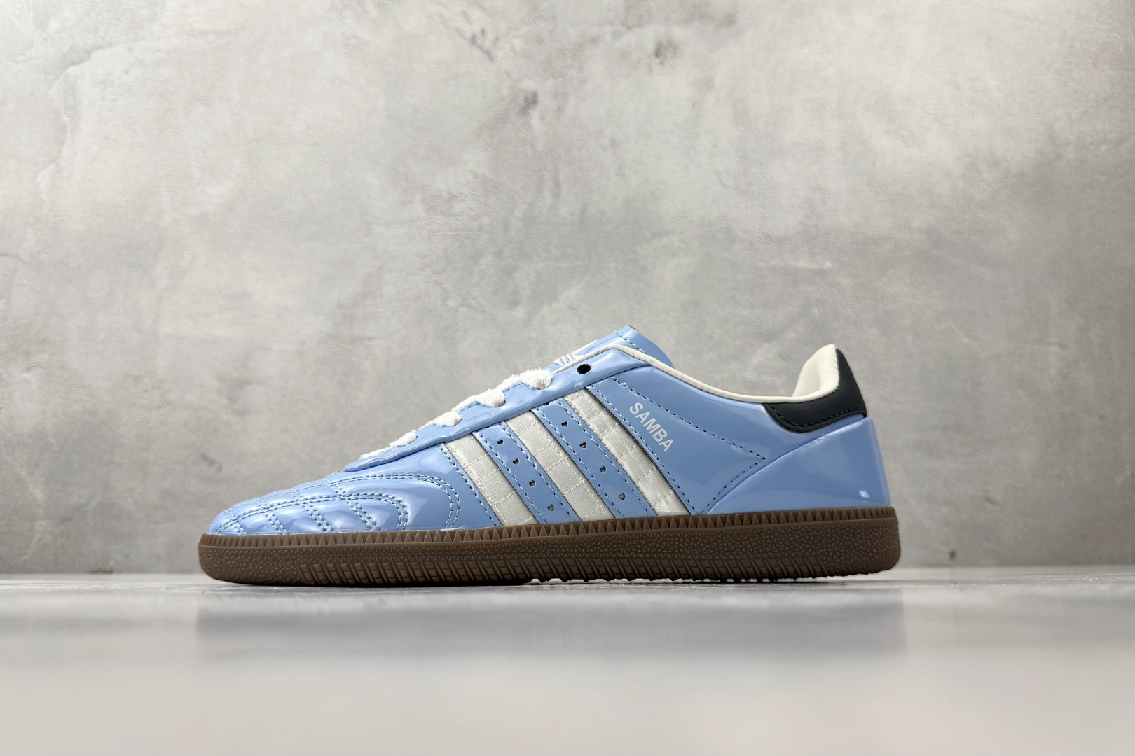 出口订单 adidas originals Samba JP 情人节限定 蓝色 KJ7302 出口订单 adidas originals Samba JP 情人节限定 蓝色 KJ7302