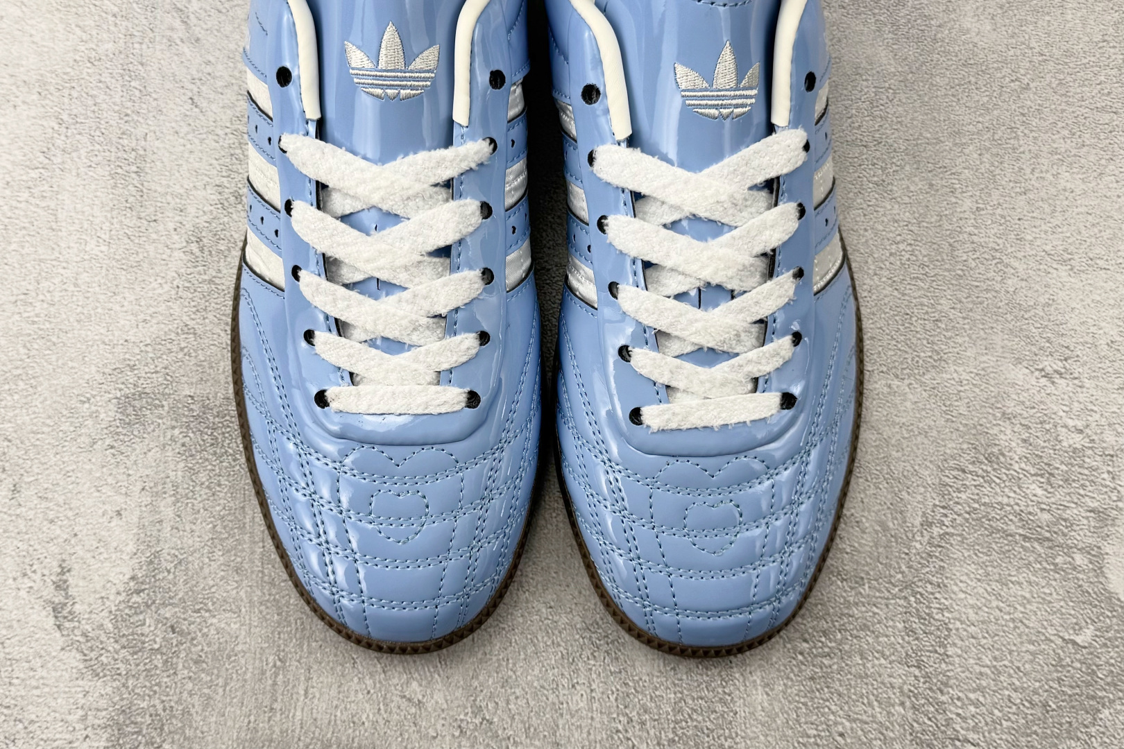 出口订单 adidas originals Samba JP 情人节限定 蓝色 KJ7302 出口订单 adidas originals Samba JP 情人节限定 蓝色 KJ7302