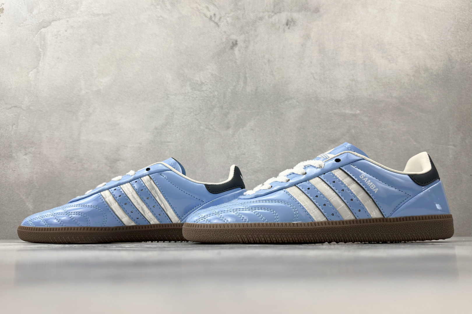 出口订单 adidas originals Samba JP 情人节限定 蓝色 KJ7302 出口订单 adidas originals Samba JP 情人节限定 蓝色 KJ7302