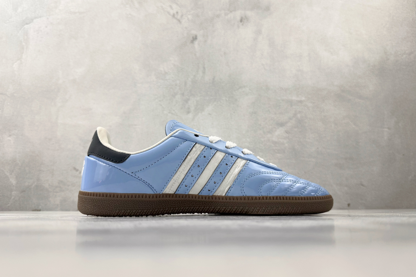 出口订单 adidas originals Samba JP 情人节限定 蓝色 KJ7302 出口订单 adidas originals Samba JP 情人节限定 蓝色 KJ7302