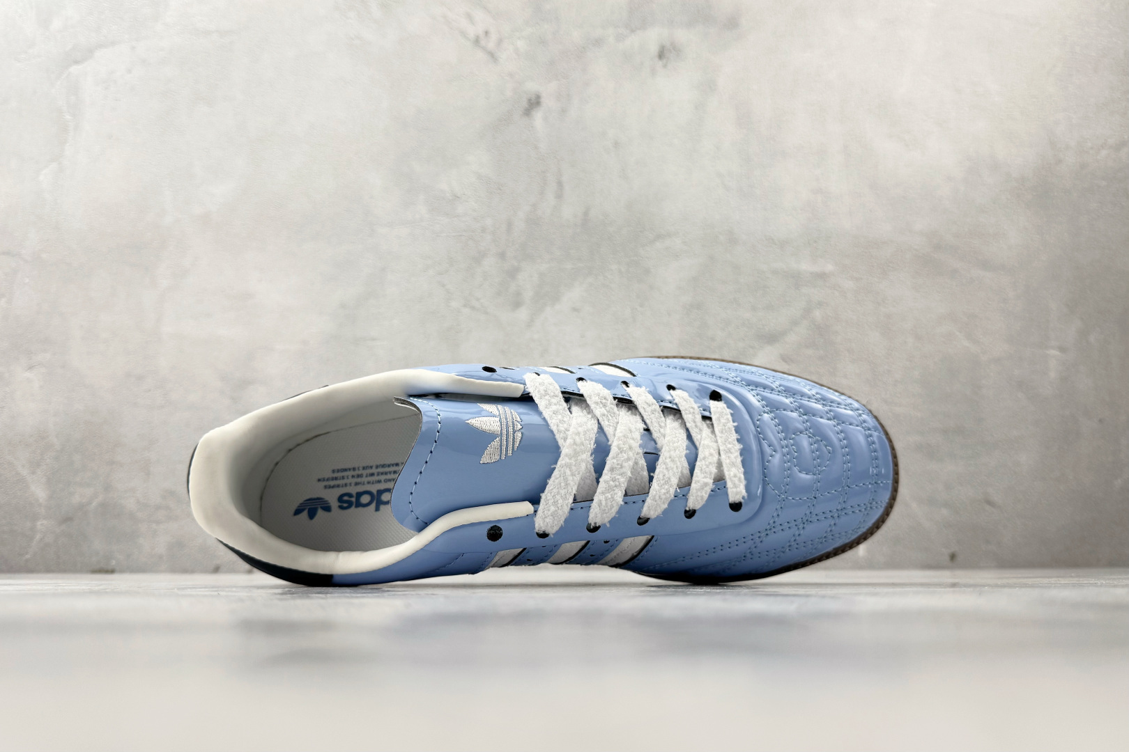 出口订单 adidas originals Samba JP 情人节限定 蓝色 KJ7302 出口订单 adidas originals Samba JP 情人节限定 蓝色 KJ7302