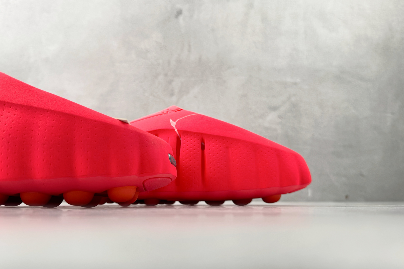 N 版 东南亚订单 Nike Mind 001 红色货号：HQ4307-600尺码：36 36.5 37
