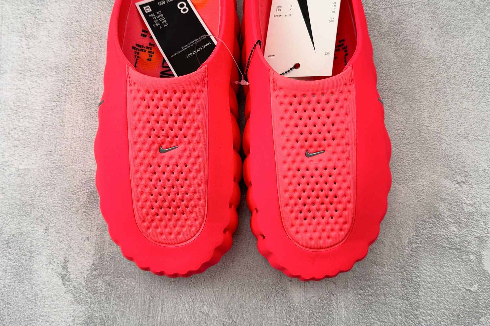 N 版 东南亚订单 Nike Mind 001 红色货号：HQ4307-600尺码：36 36.5 37