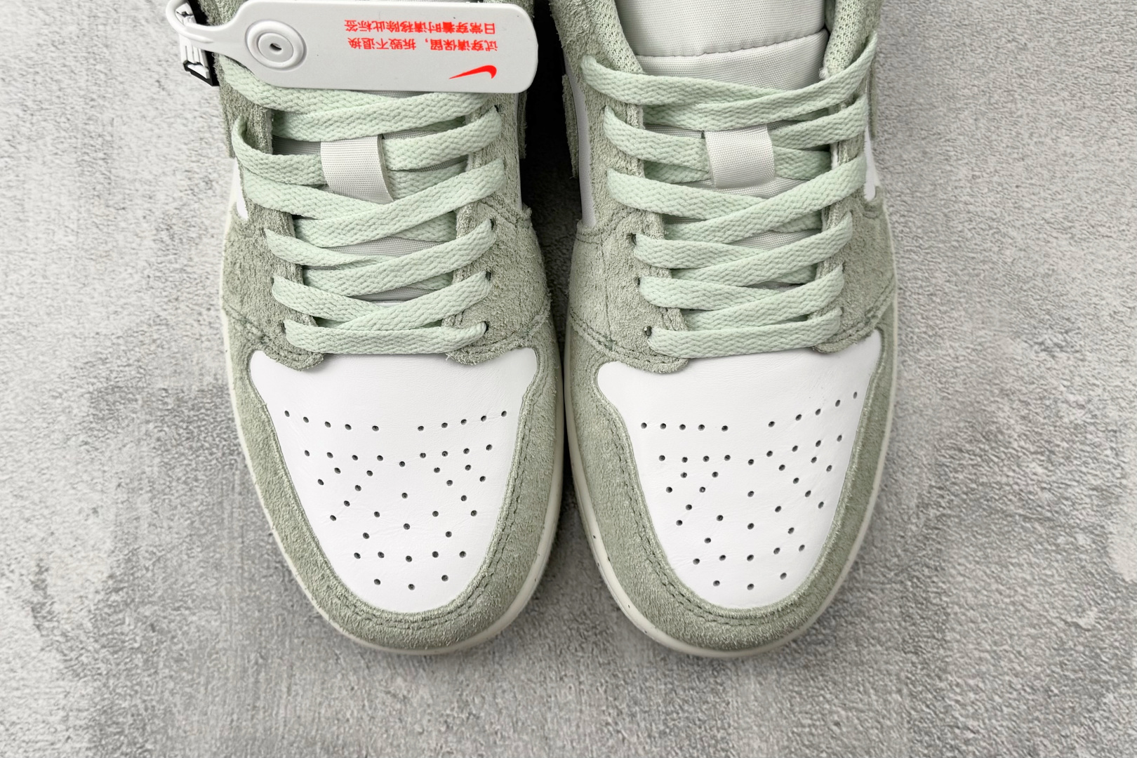 平台爆款 Jordan Air Jordan 1 low 白绿 FN5214-131 平台爆款 Jordan Air Jordan 1 low 白绿 FN5214-131