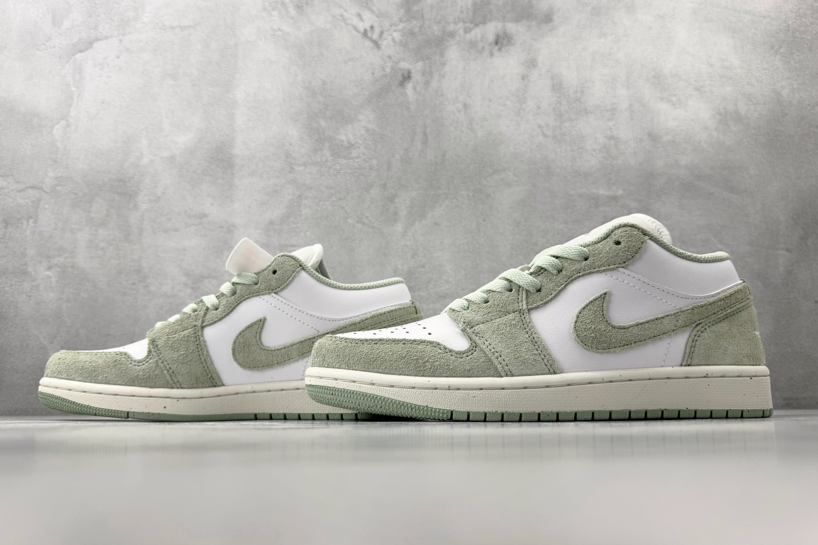 平台爆款 Jordan Air Jordan 1 low 白绿 FN5214-131 平台爆款 Jordan Air Jordan 1 low 白绿 FN5214-131