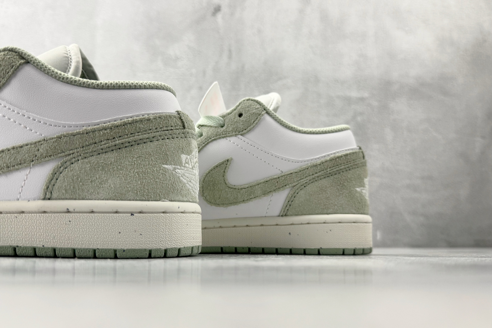 平台爆款 Jordan Air Jordan 1 low 白绿 FN5214-131 平台爆款 Jordan Air Jordan 1 low 白绿 FN5214-131