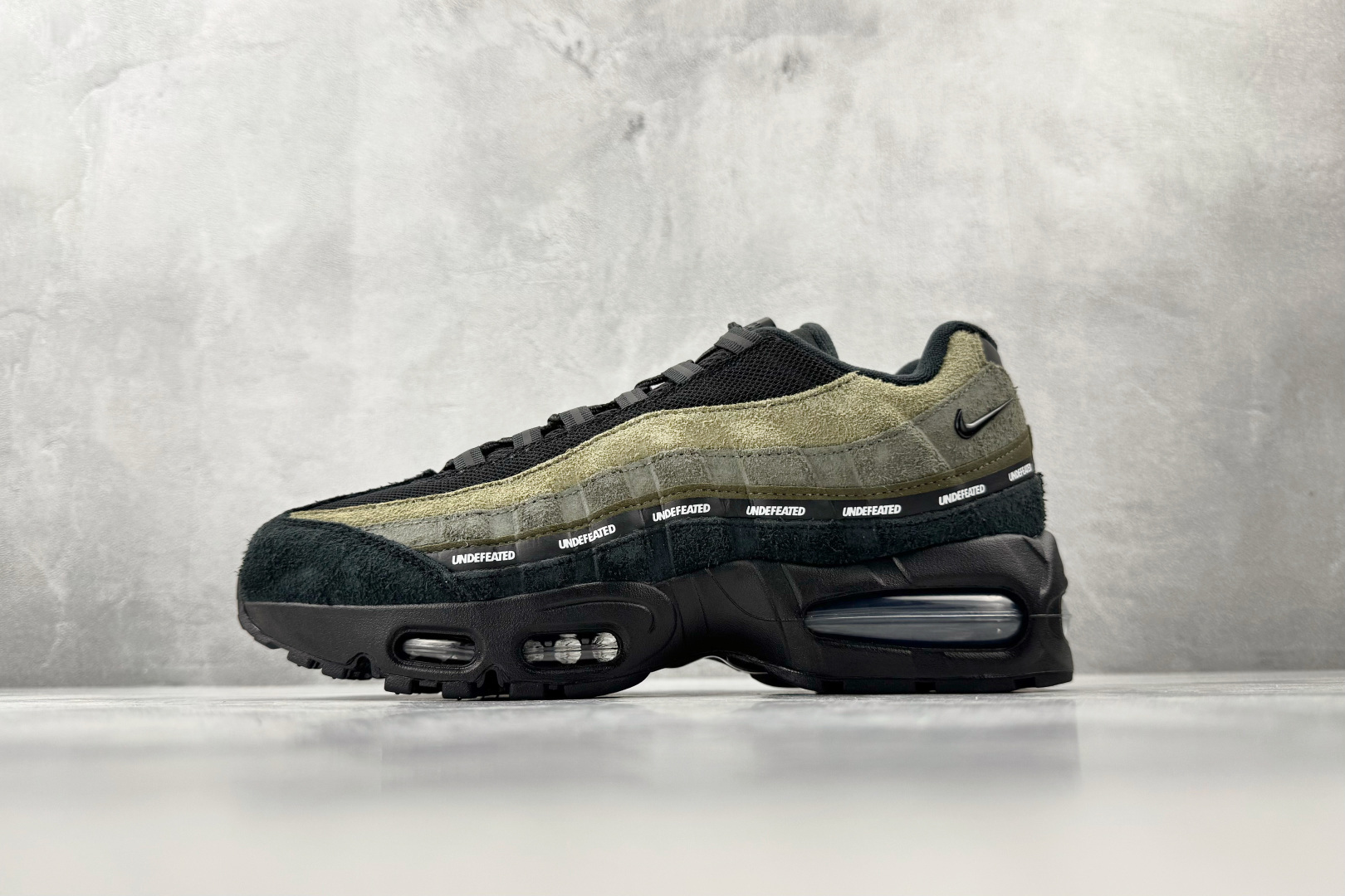 顶级完美复刻 UNDEFEATED × Nike Air Max 95 绿黑 IB4523-200