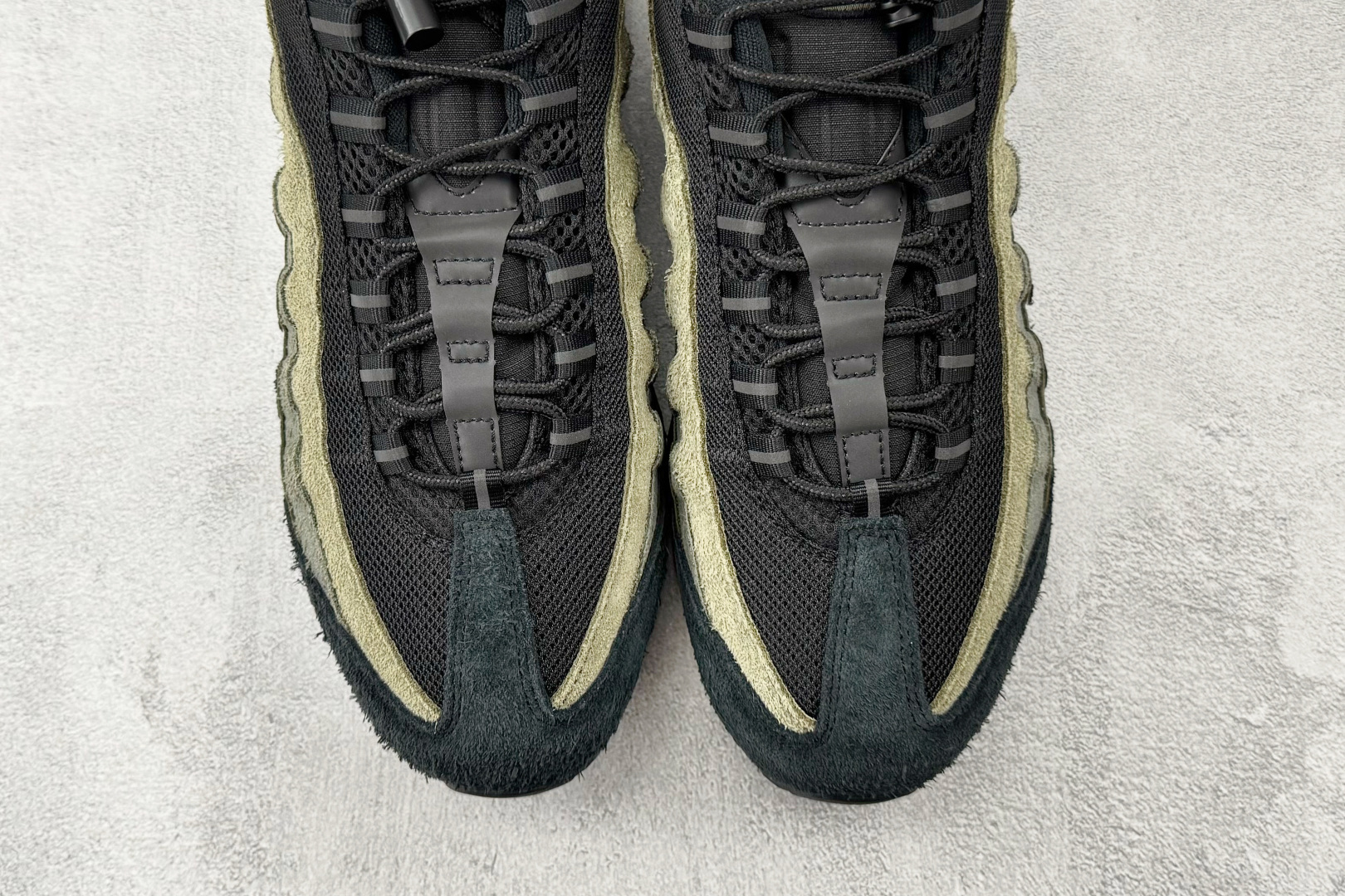顶级完美复刻 UNDEFEATED × Nike Air Max 95 绿黑 IB4523-200