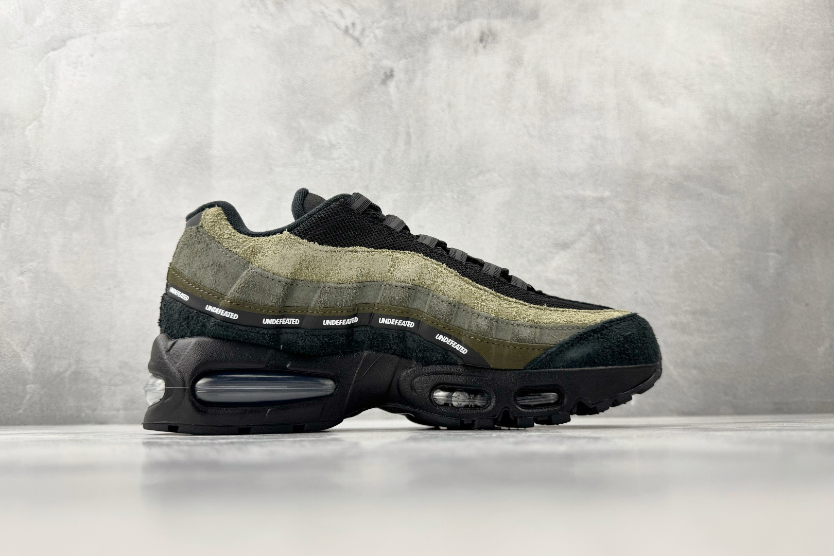 顶级完美复刻 UNDEFEATED × Nike Air Max 95 绿黑 IB4523-200