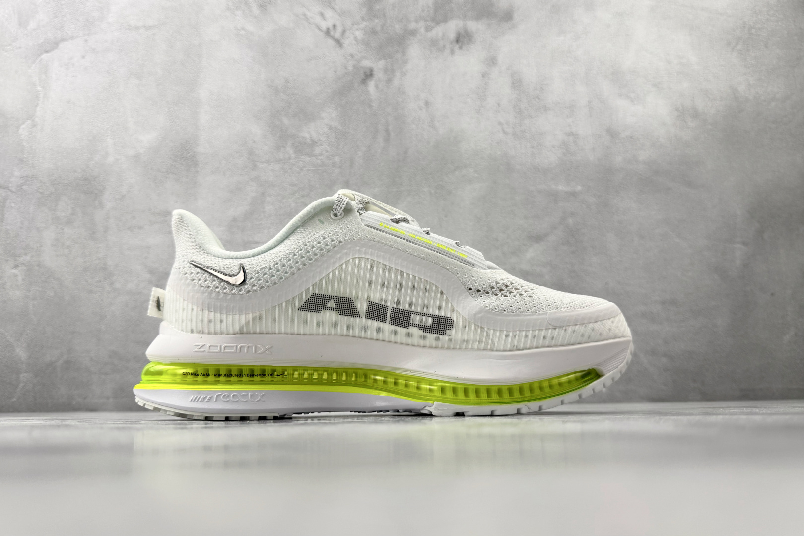 Nike Pegasus Premium 白绿 HQ2592-100 Nike Pegasus Premium 白绿 HQ2592-100