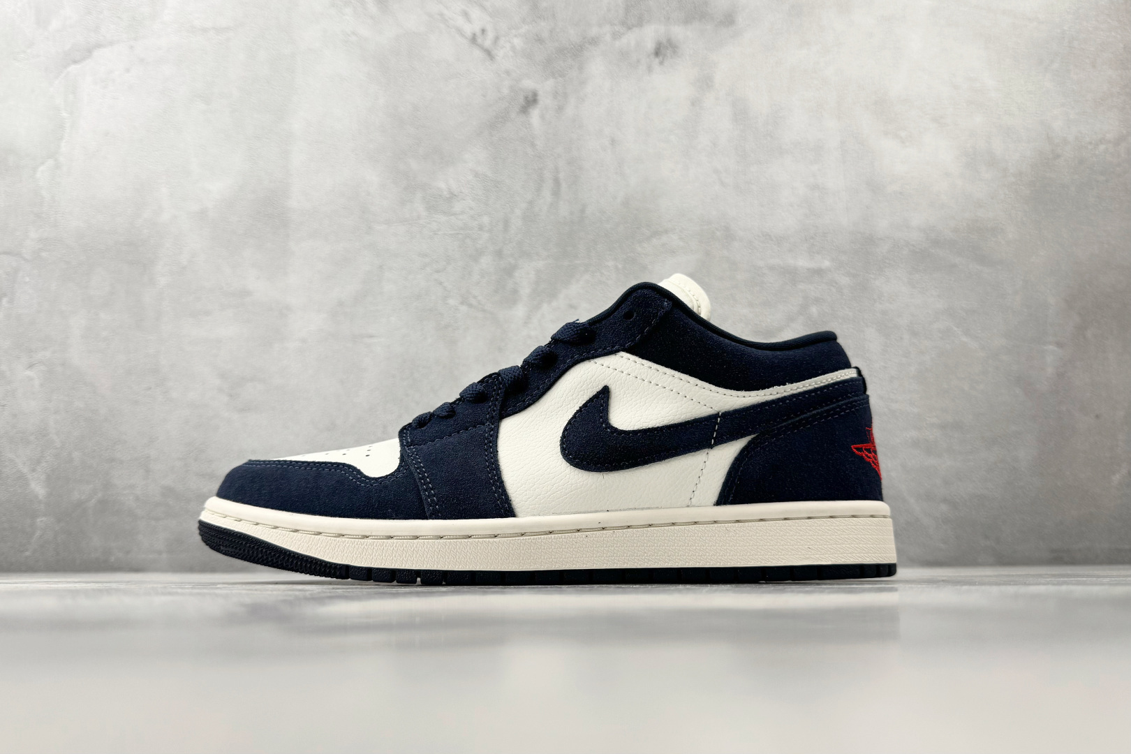 Jordan Air Jordan 1 海军蓝 IO7448-400 Jordan Air Jordan 1 海军蓝 IO7448-400