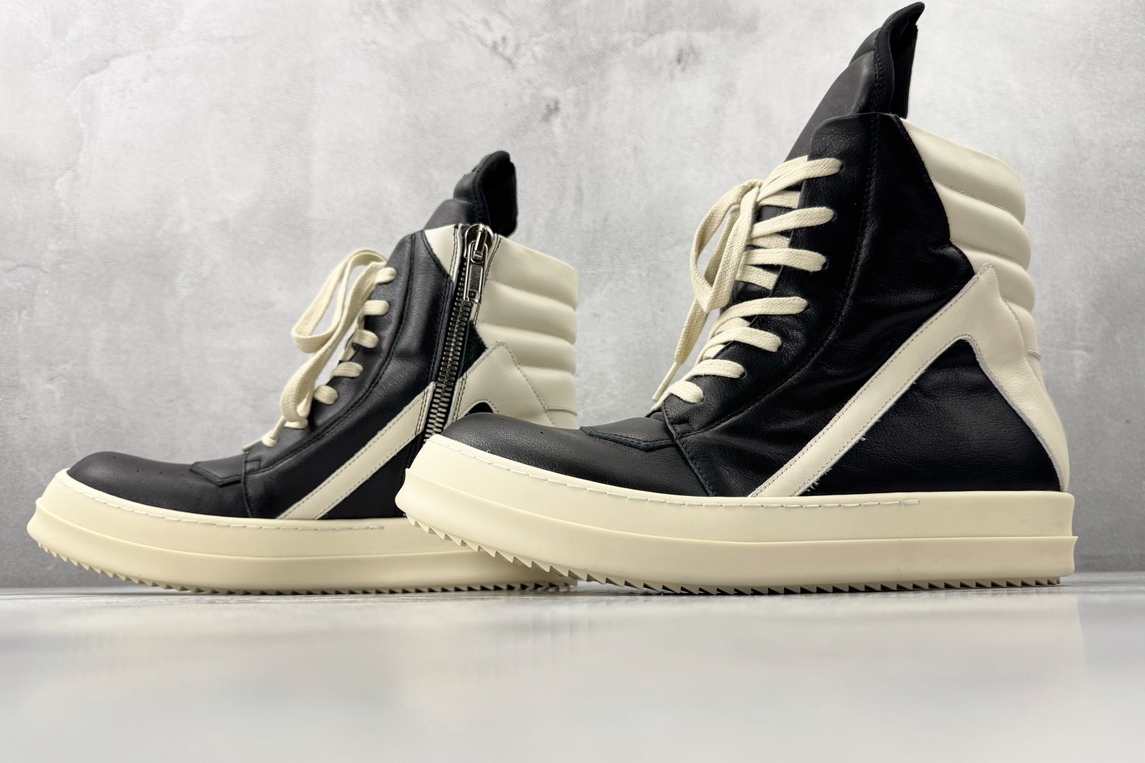 RICK OWENS/RO Geobaskets 黑白色 RU01F2894LBELCO-911 RICK OWENS/RO Geobaskets 黑白色 RU01F2894LBELCO-911