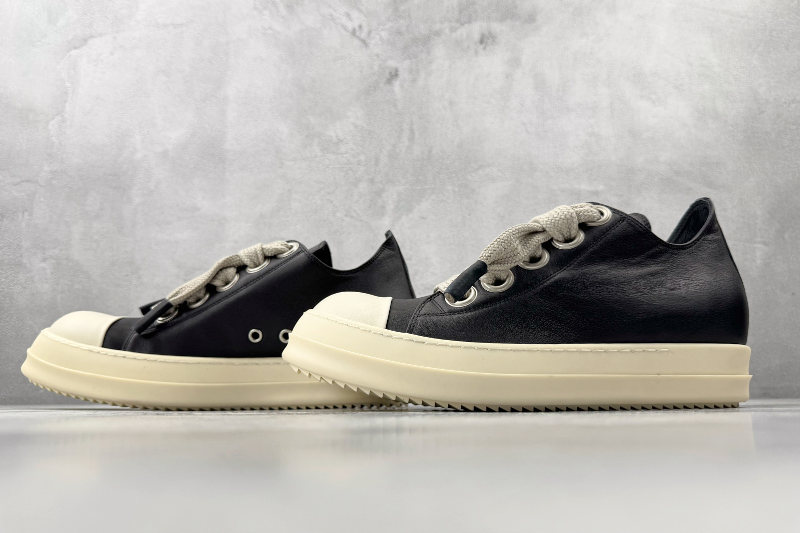 RICK OWENS/RO Hollywood Jumbolaced 黑色 RU01E5893LCOW2-911 RICK OWENS/RO Hollywood Jumbolaced 黑色 RU01E5893LCOW2-911
