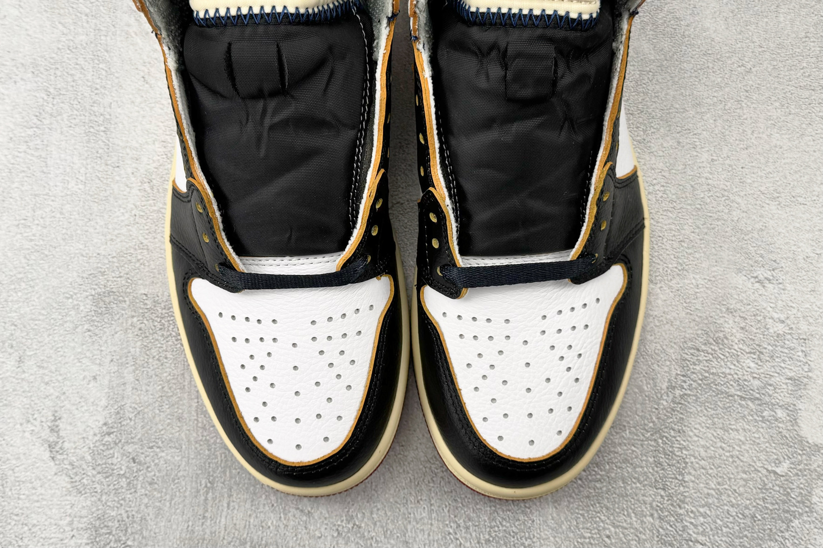 Union x Jordan Air Jordan 1 Retro High Nrg 联名款 OG款 黑白红 BV1300-106 Union x Jordan Air Jordan 1 Retro High Nrg 联名款 OG款 黑白红 BV1300-106
