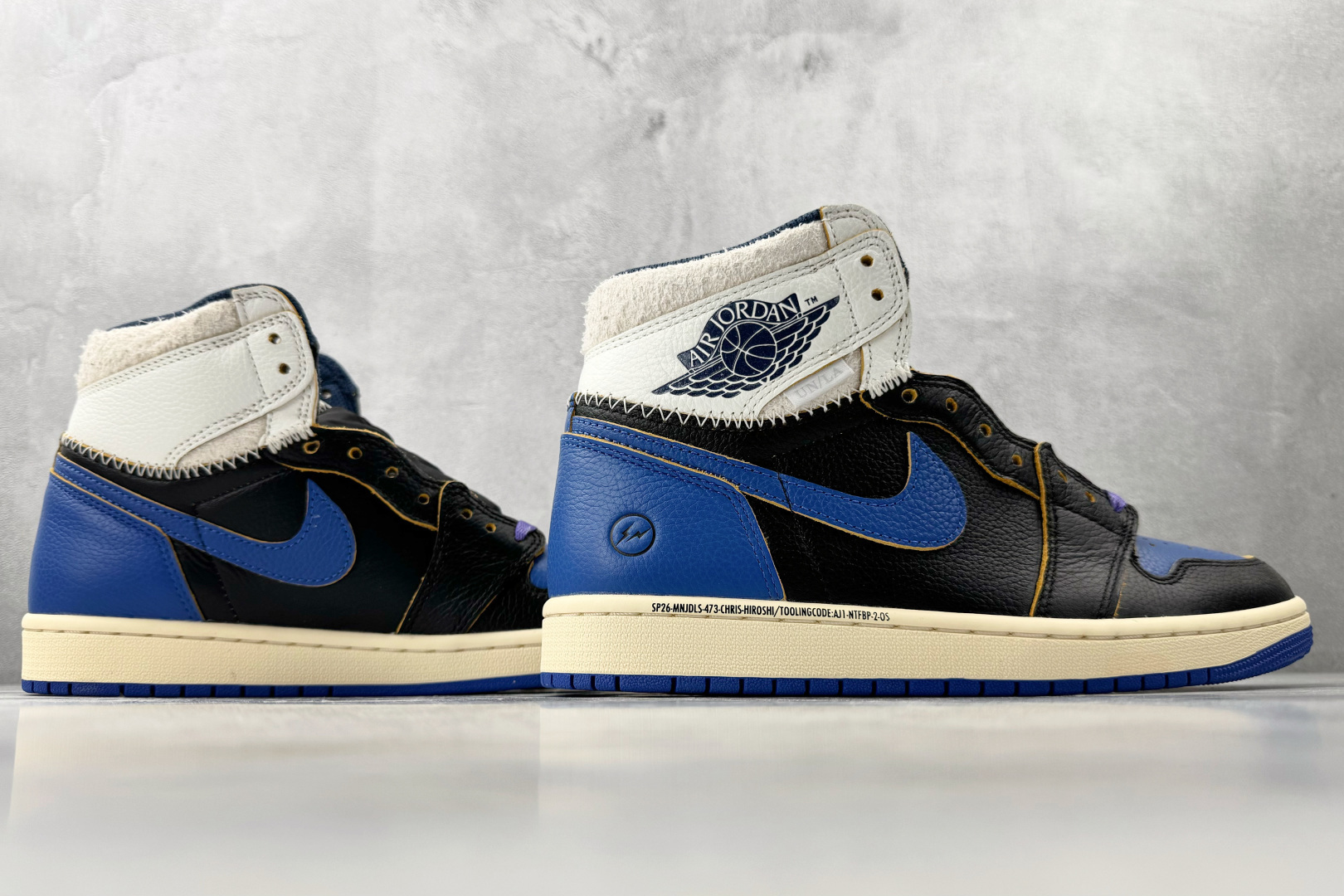 Union x Fragment Design × Jordan Air Jordan 1 High SP Royal 黑白蓝 IO7847-001 Union x Fragment Design × Jordan Air Jordan 1 High SP Royal 黑白蓝 IO7847-001