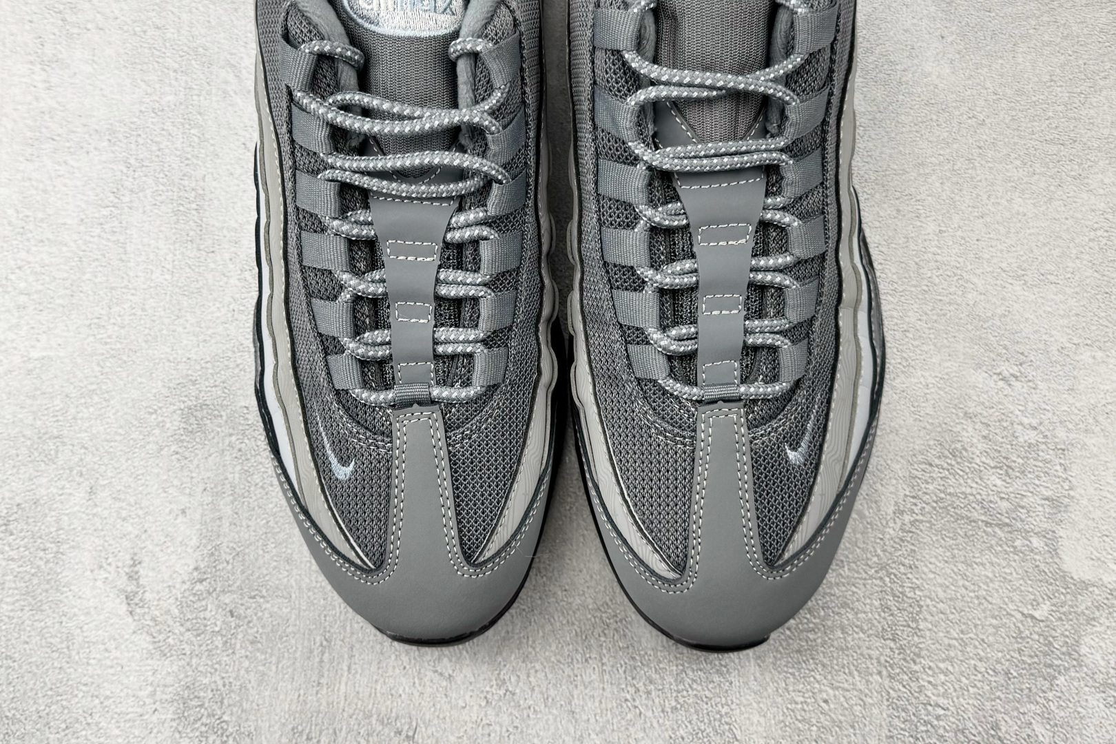 平台专供 Nike Air Max 95 灰色 IB7682-001